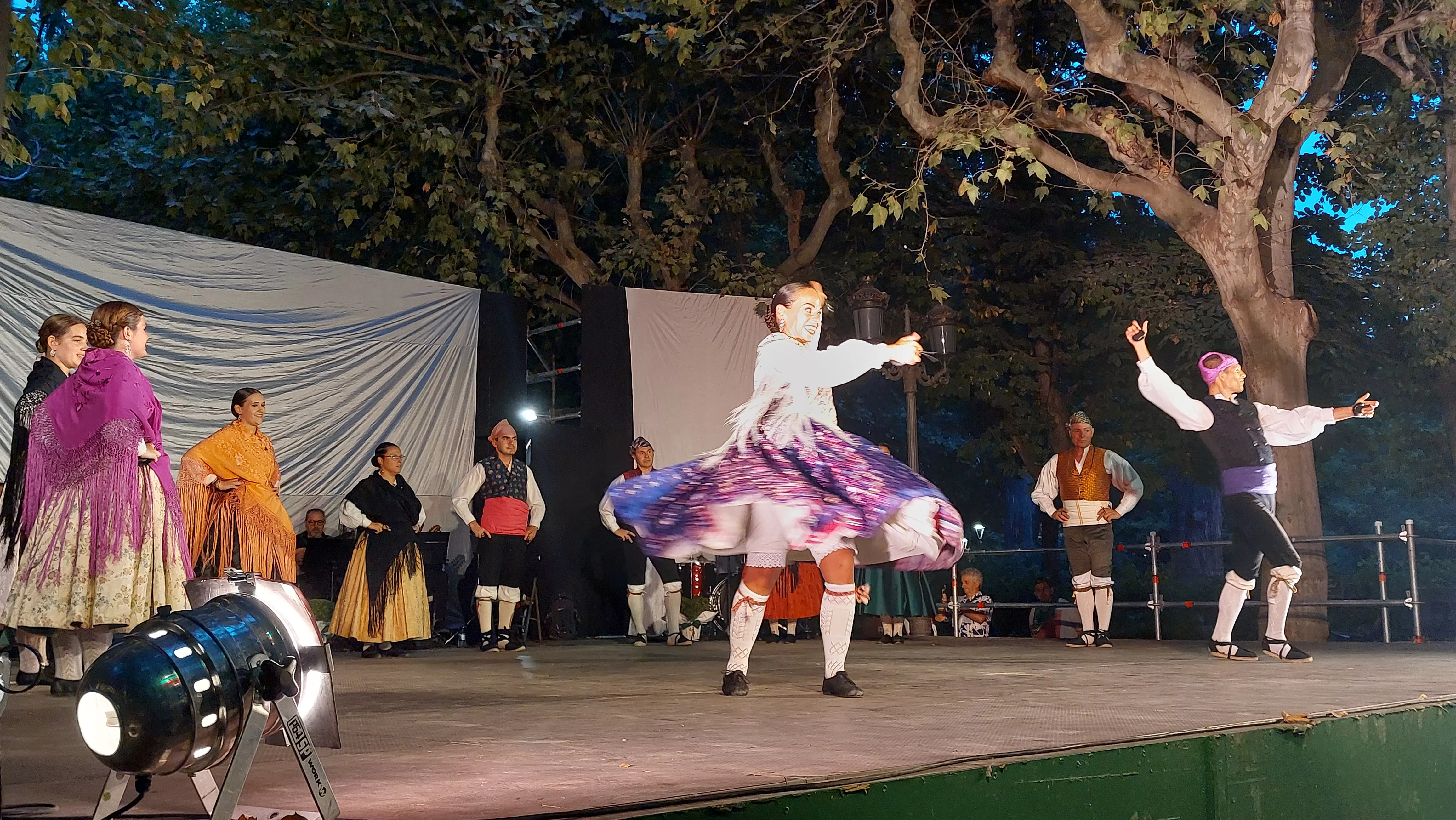  Grupo Folklórico San Lorenzo en el Parque Miguel Servet