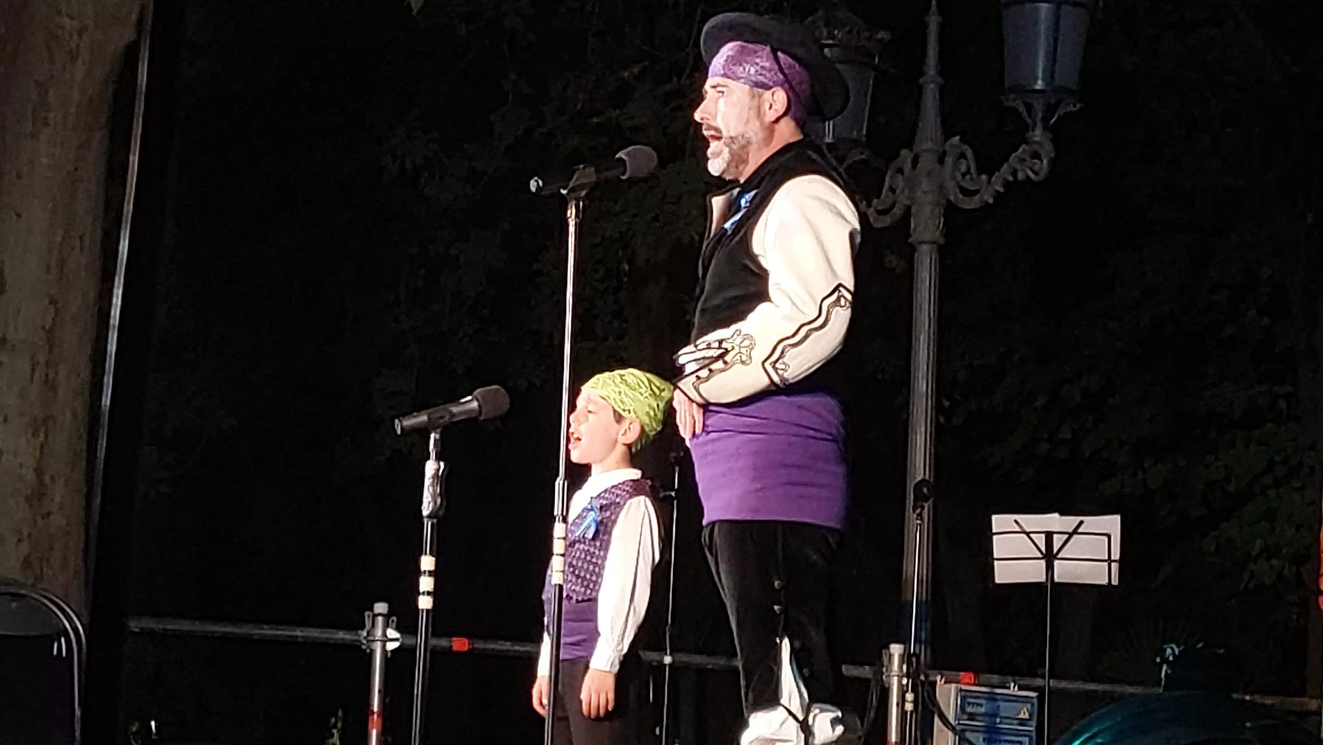  Grupo Folklórico San Lorenzo en el Parque Miguel Servet
