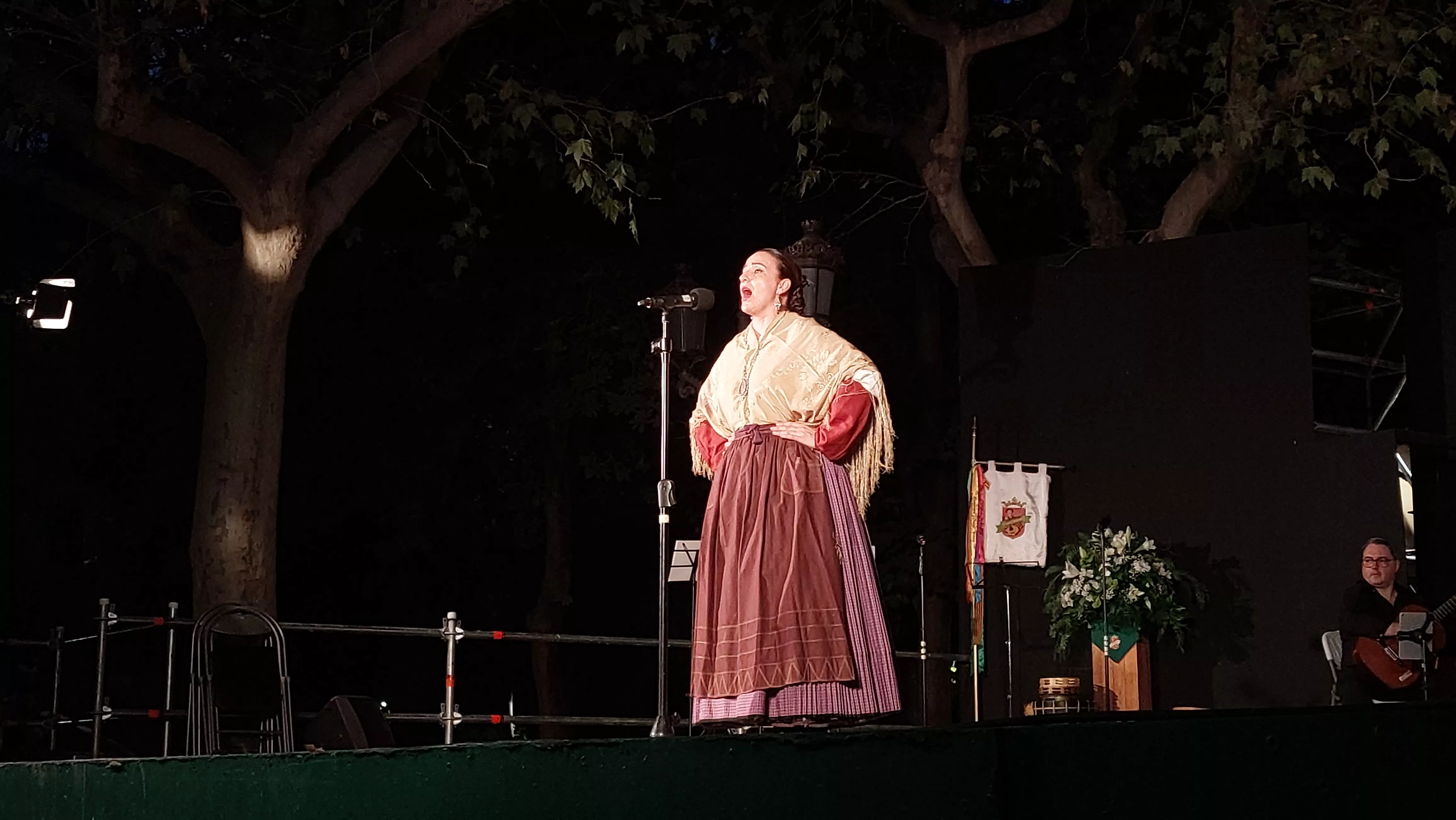 Grupo Folklórico San Lorenzo en el Parque Miguel Servet