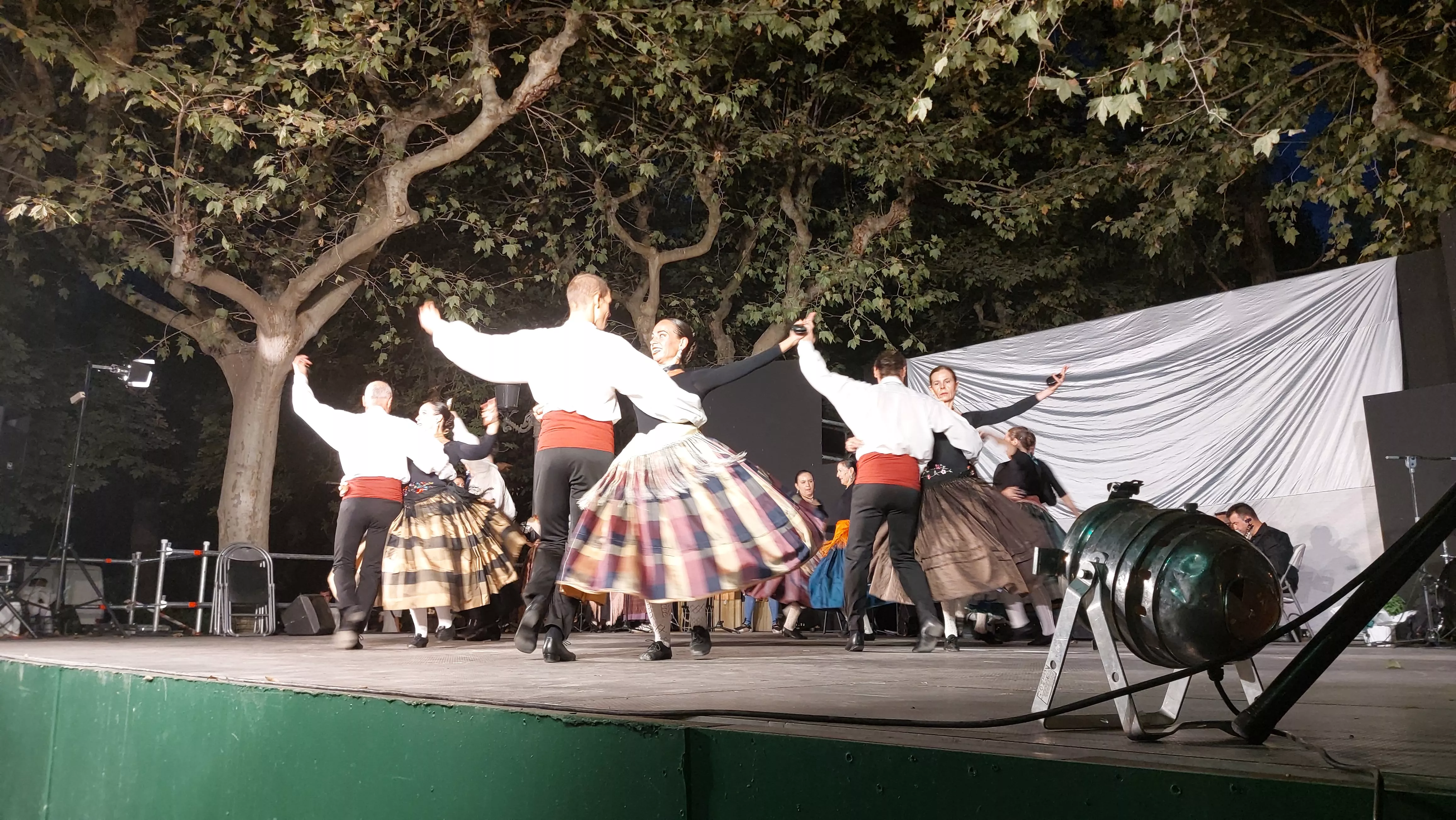  Grupo Folklórico San Lorenzo en el Parque Miguel Servet