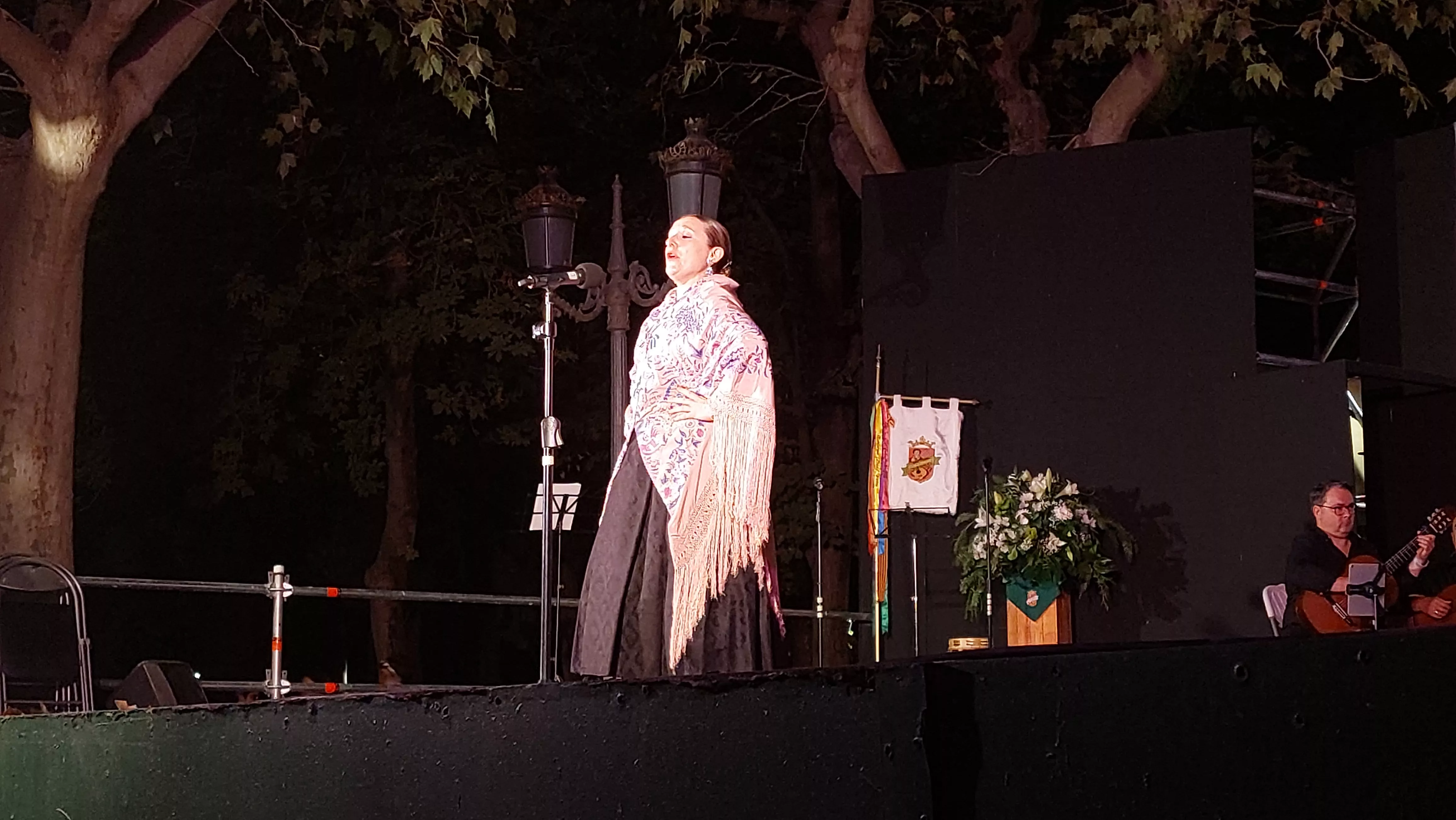  Grupo Folklórico San Lorenzo en el Parque Miguel Servet