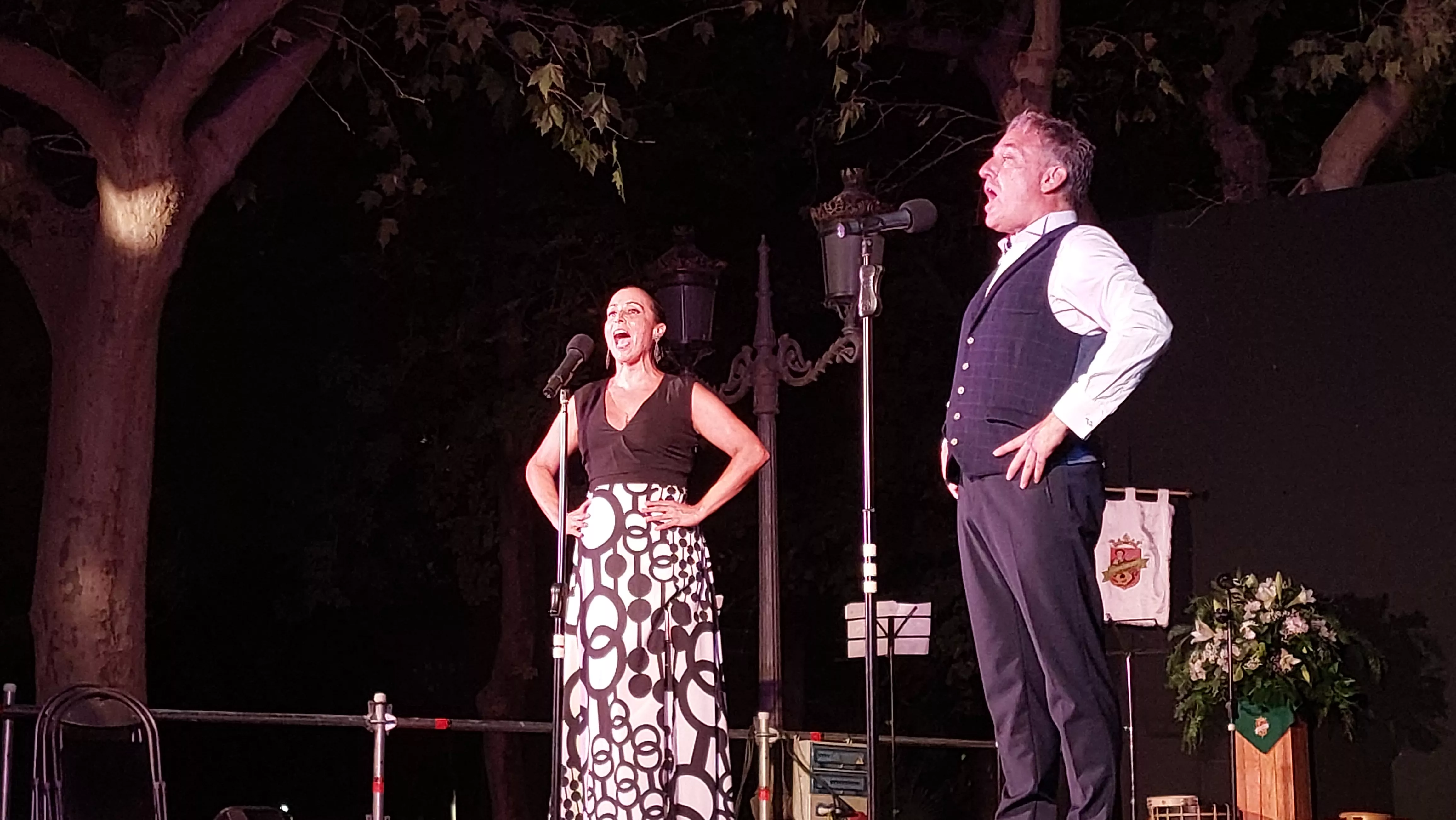  Grupo Folklórico San Lorenzo en el Parque Miguel Servet