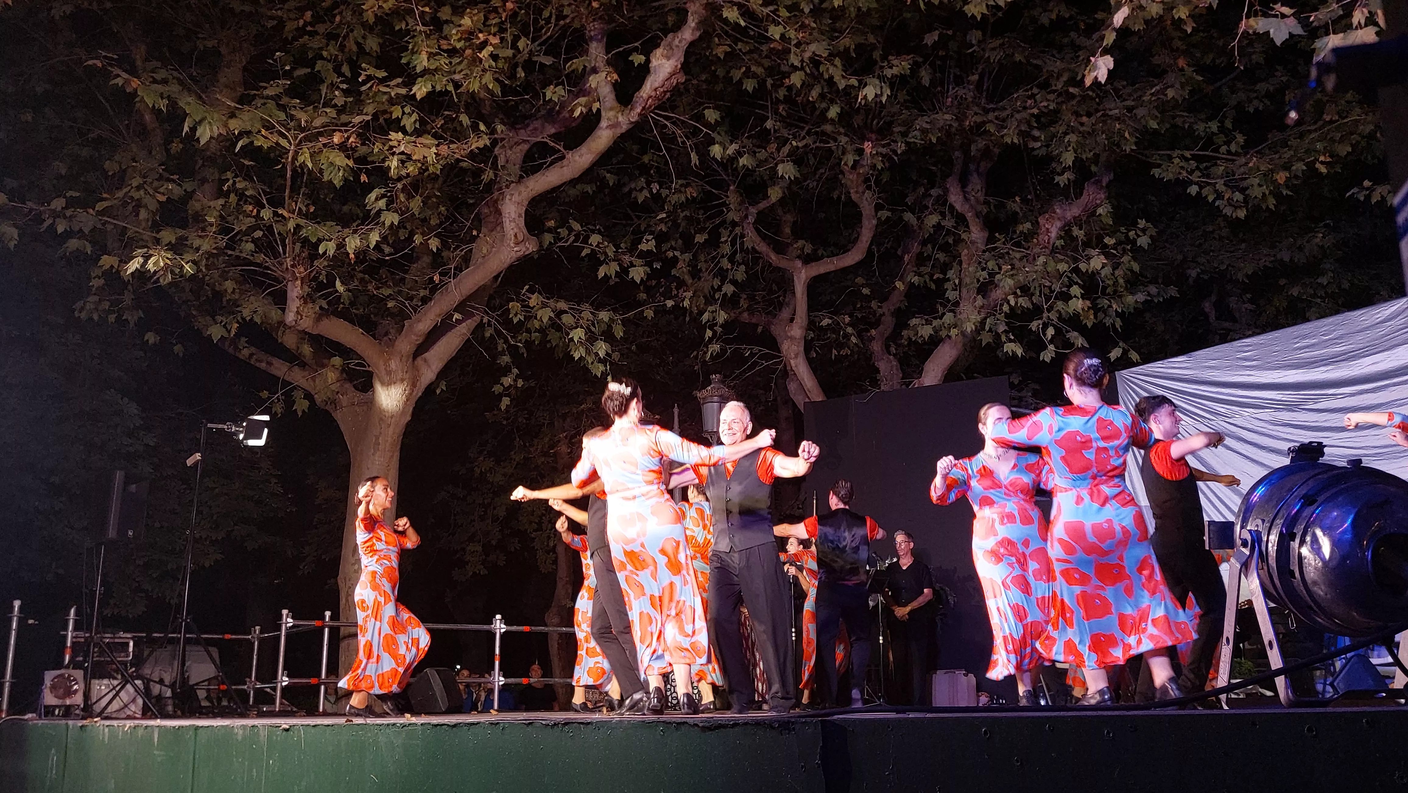  Grupo Folklórico San Lorenzo en el Parque Miguel Servet