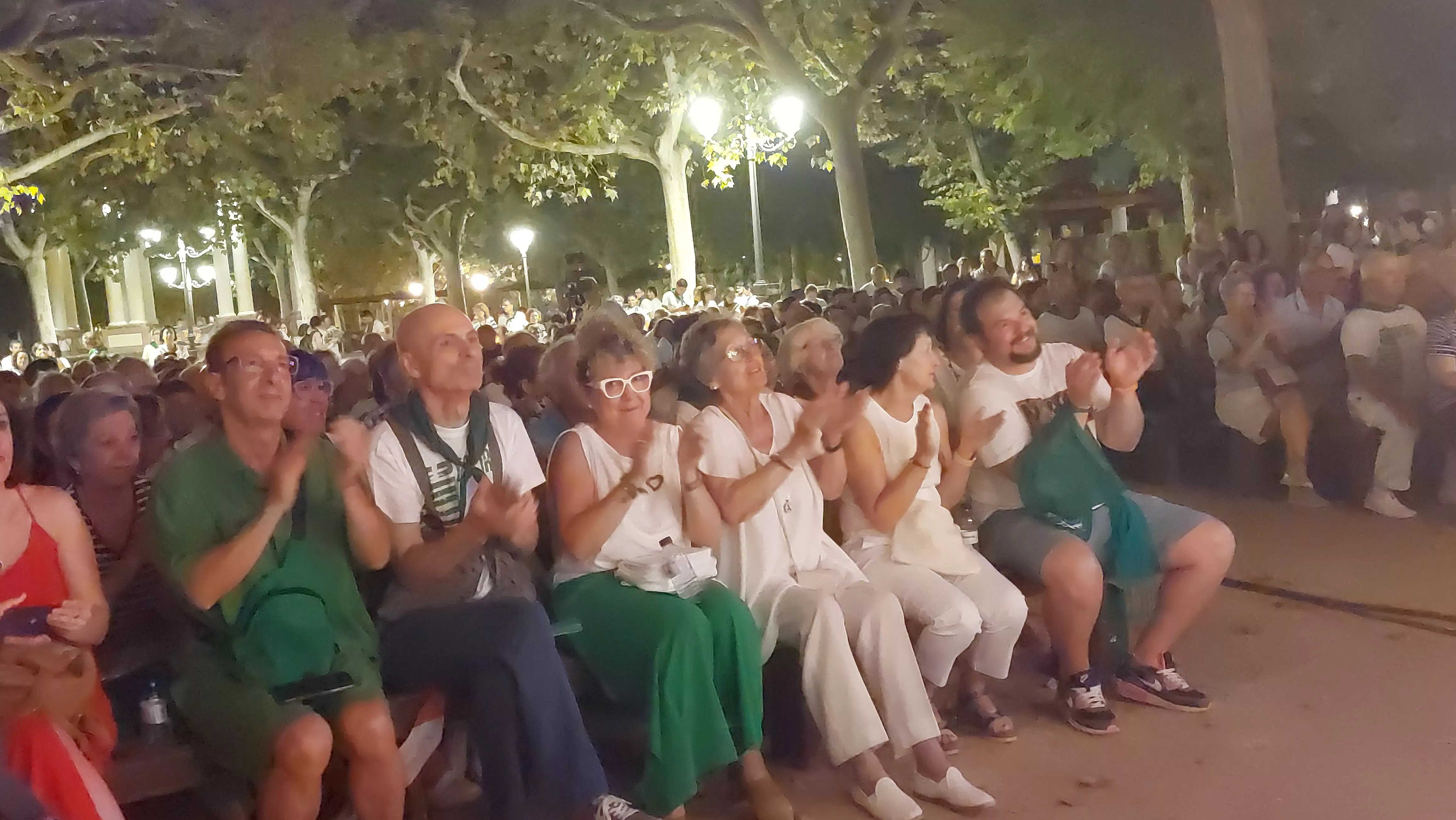  Grupo Folklórico San Lorenzo en el Parque Miguel Servet