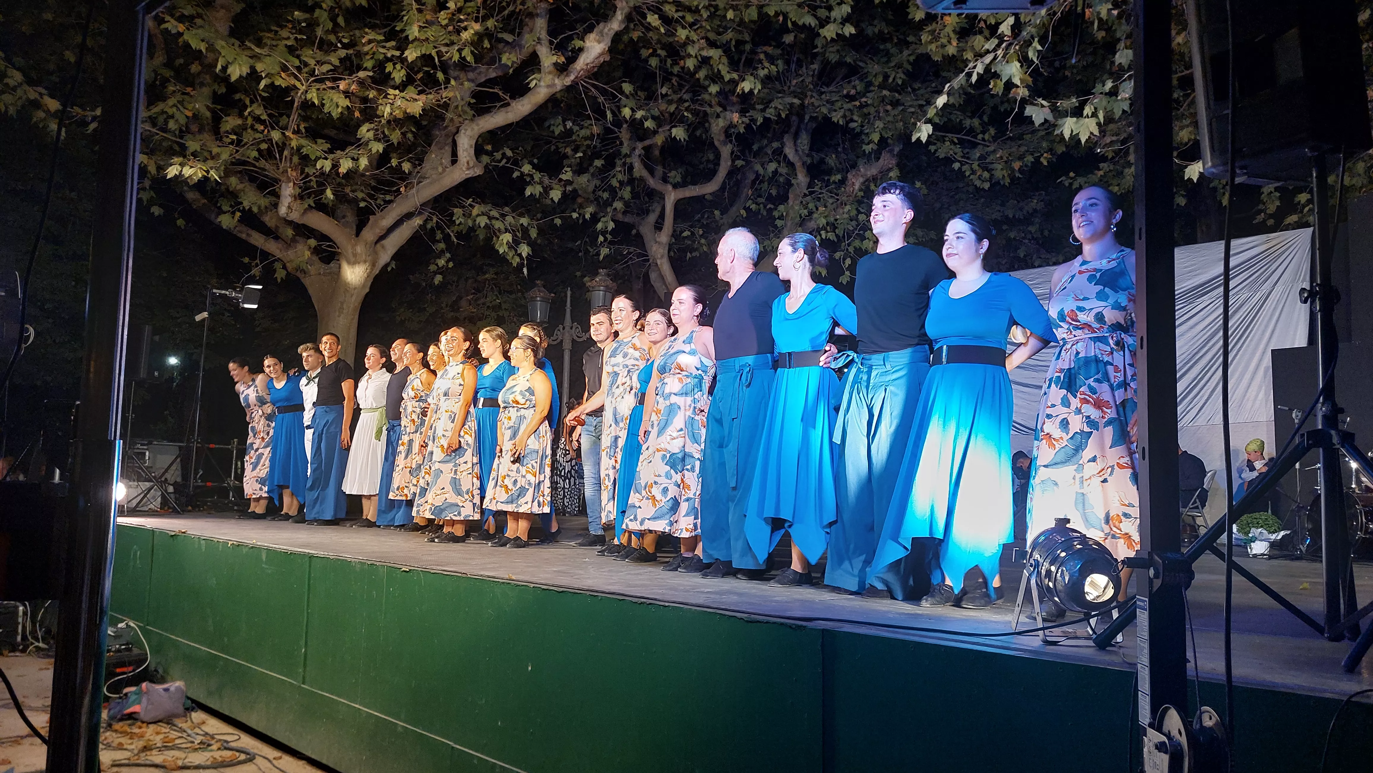  Grupo Folklórico San Lorenzo en el Parque Miguel Servet