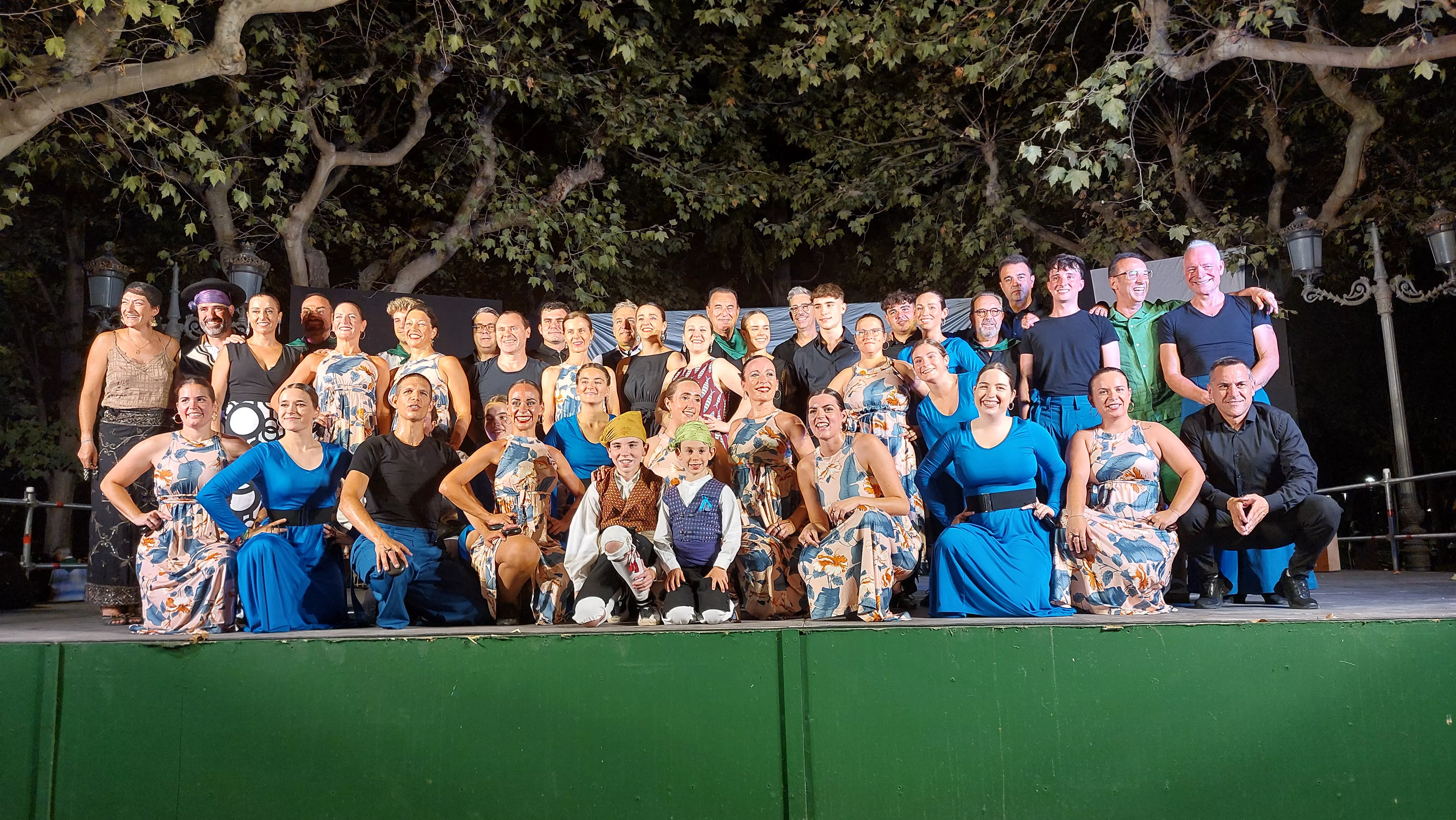  Grupo Folklórico San Lorenzo en el Parque Miguel Servet