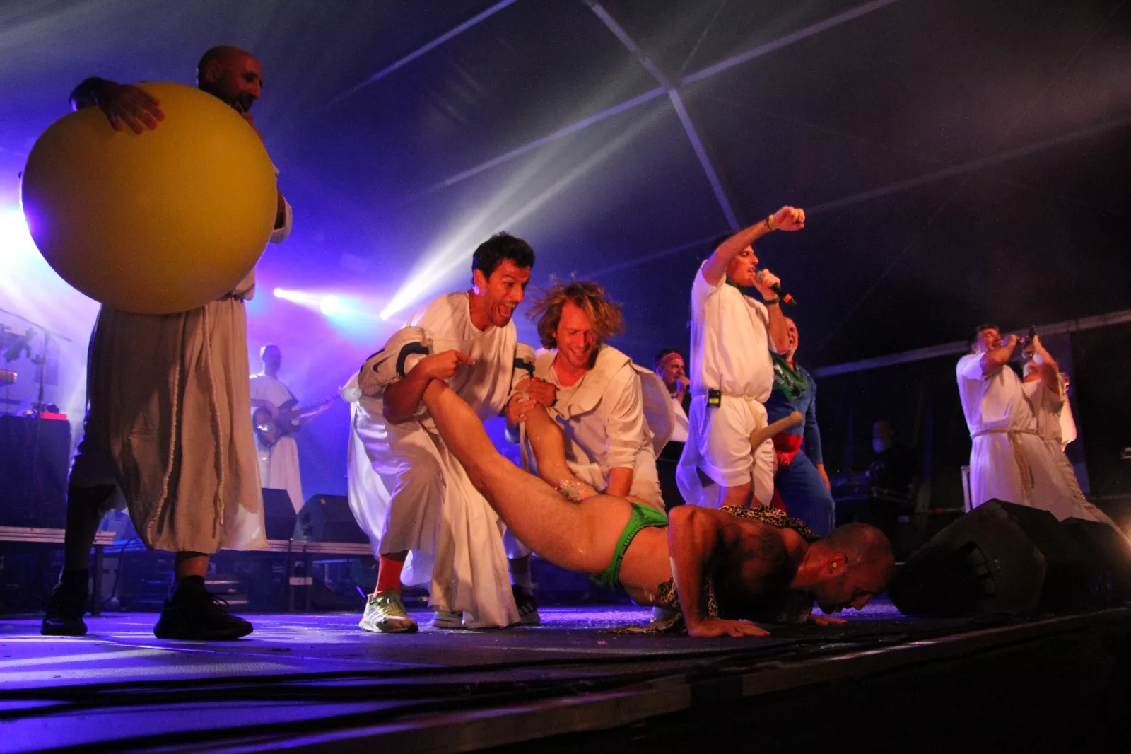 Los Inhumanos en las fiestas de San Lorenzo 2025. Foto Carlos Neofato