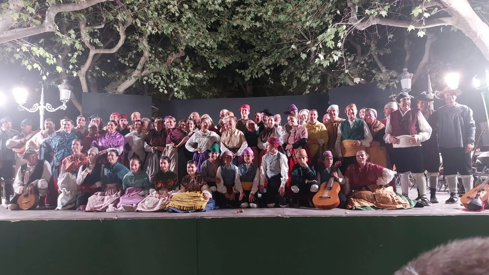  Agrupación Folklórica Santa Cecilia en el Parque Miguel Servet