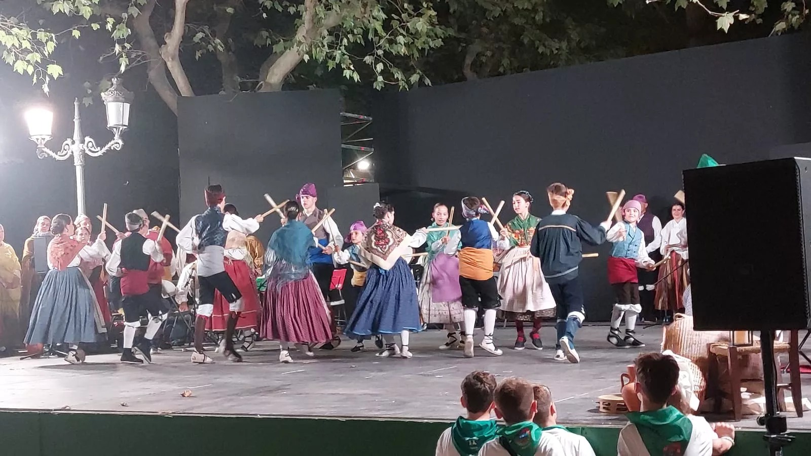  Agrupación Folklórica Santa Cecilia en el Parque Miguel Servet