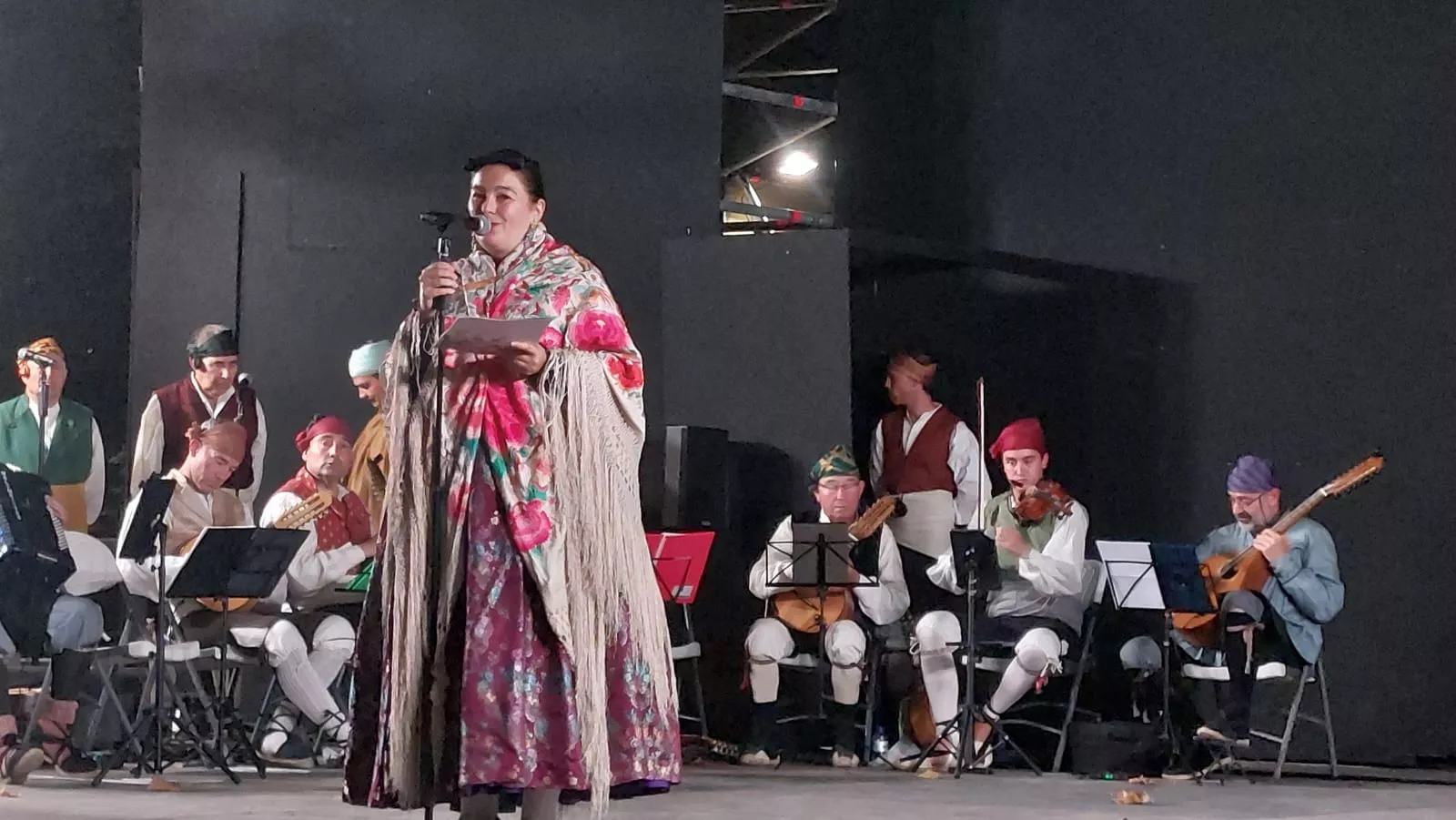  Agrupación Folklórica Santa Cecilia en el Parque Miguel Servet