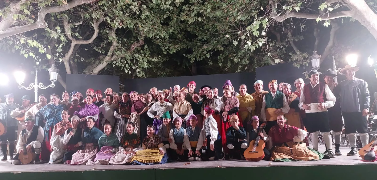 Agrupación Santa Cecilia, al final de la actuación Agrupación Santa Cecilia, al final de la actuación