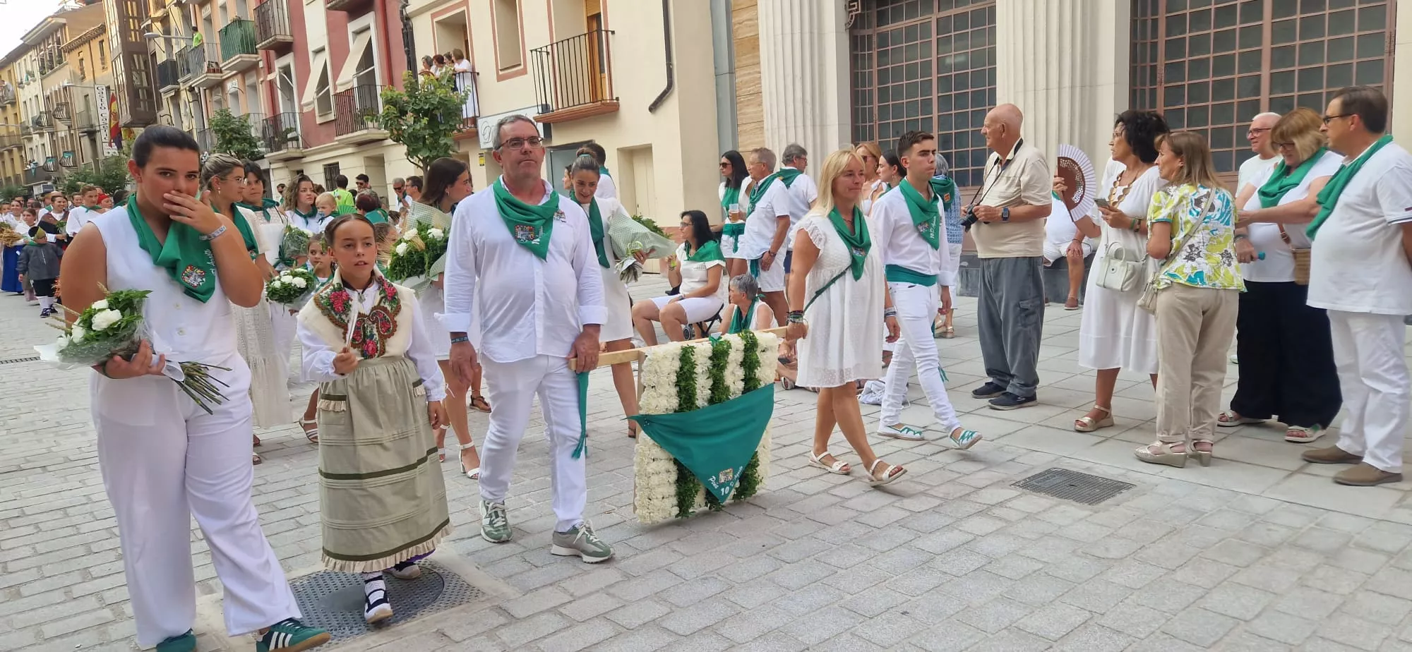 Ofrenda de Flores y Frutos a San Lorenzo. Foto Myriam Martínez
