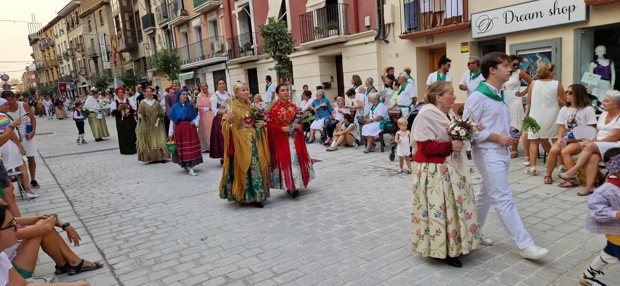 Ofrenda de Flores y Frutos a San Lorenzo. Foto Myriam Martínez
