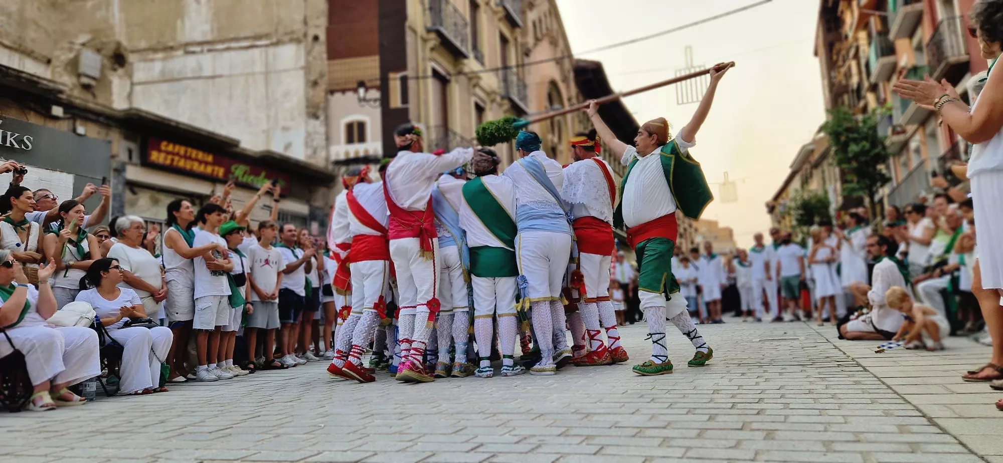 Ofrenda de Flores y Frutos a San Lorenzo. Foto Myriam Martínez