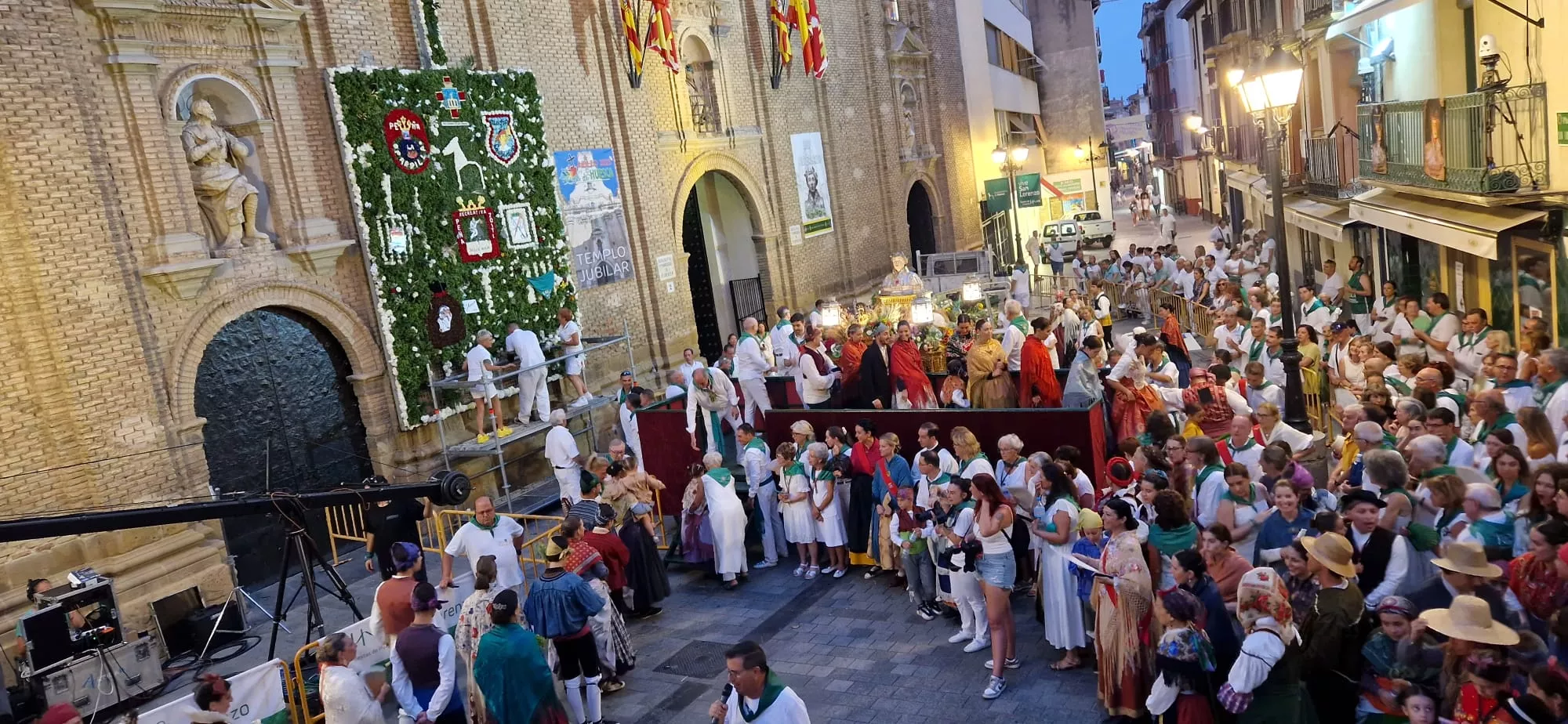 Ofrenda de Flores y Frutos a San Lorenzo. Foto Myriam Martínez