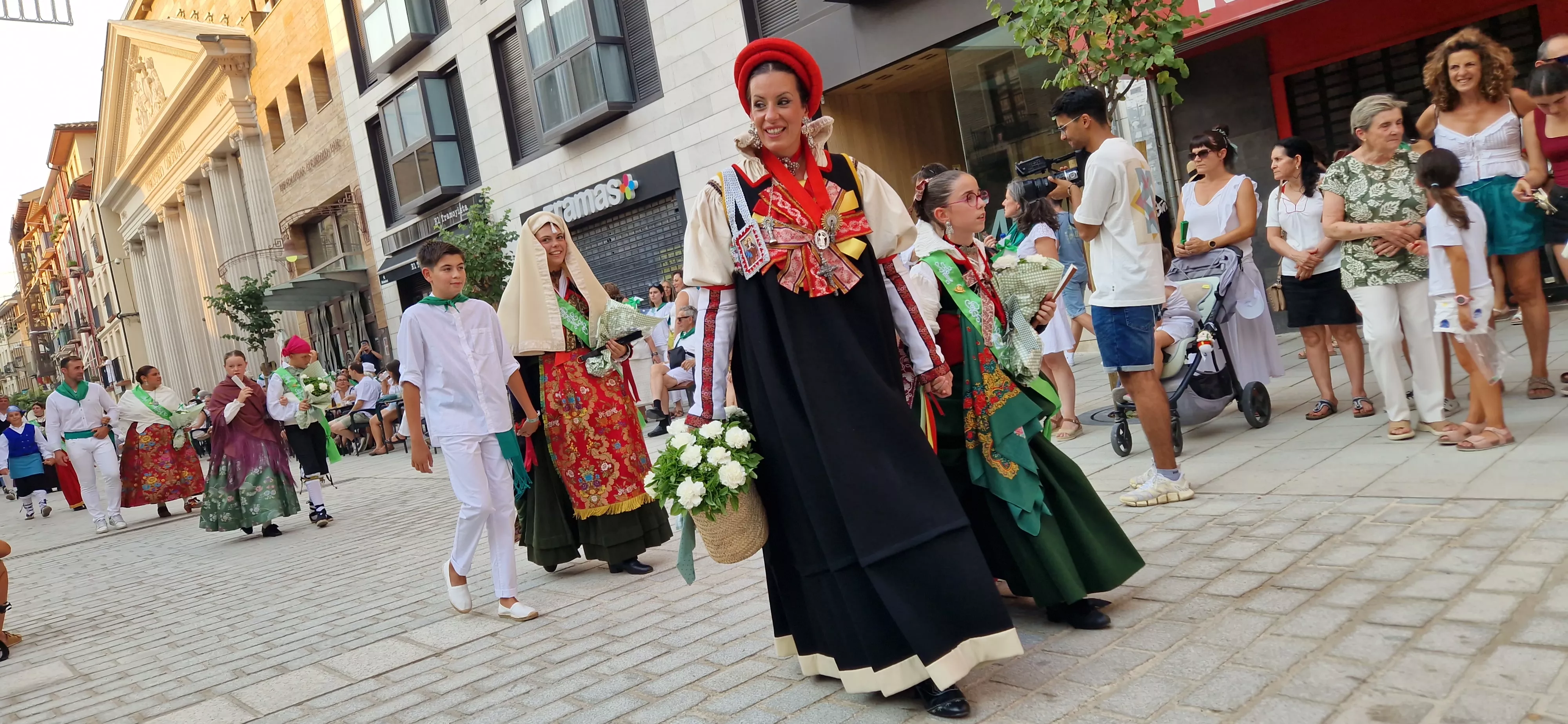 Ofrenda de Flores y Frutos a San Lorenzo. Foto Myriam Martínez