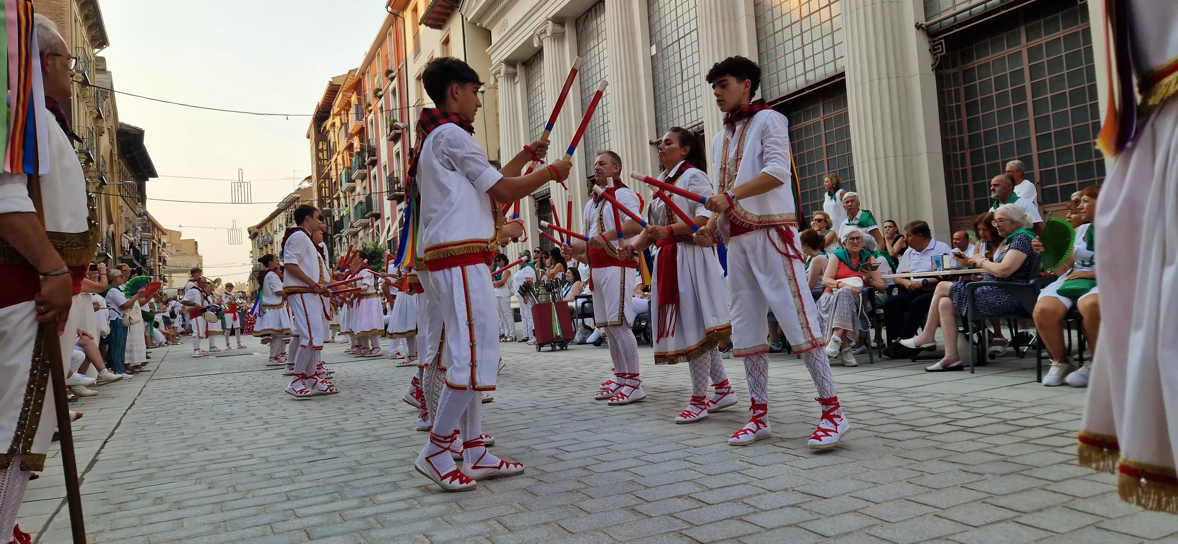 Ofrenda de Flores y Frutos a San Lorenzo. Foto Myriam Martínez