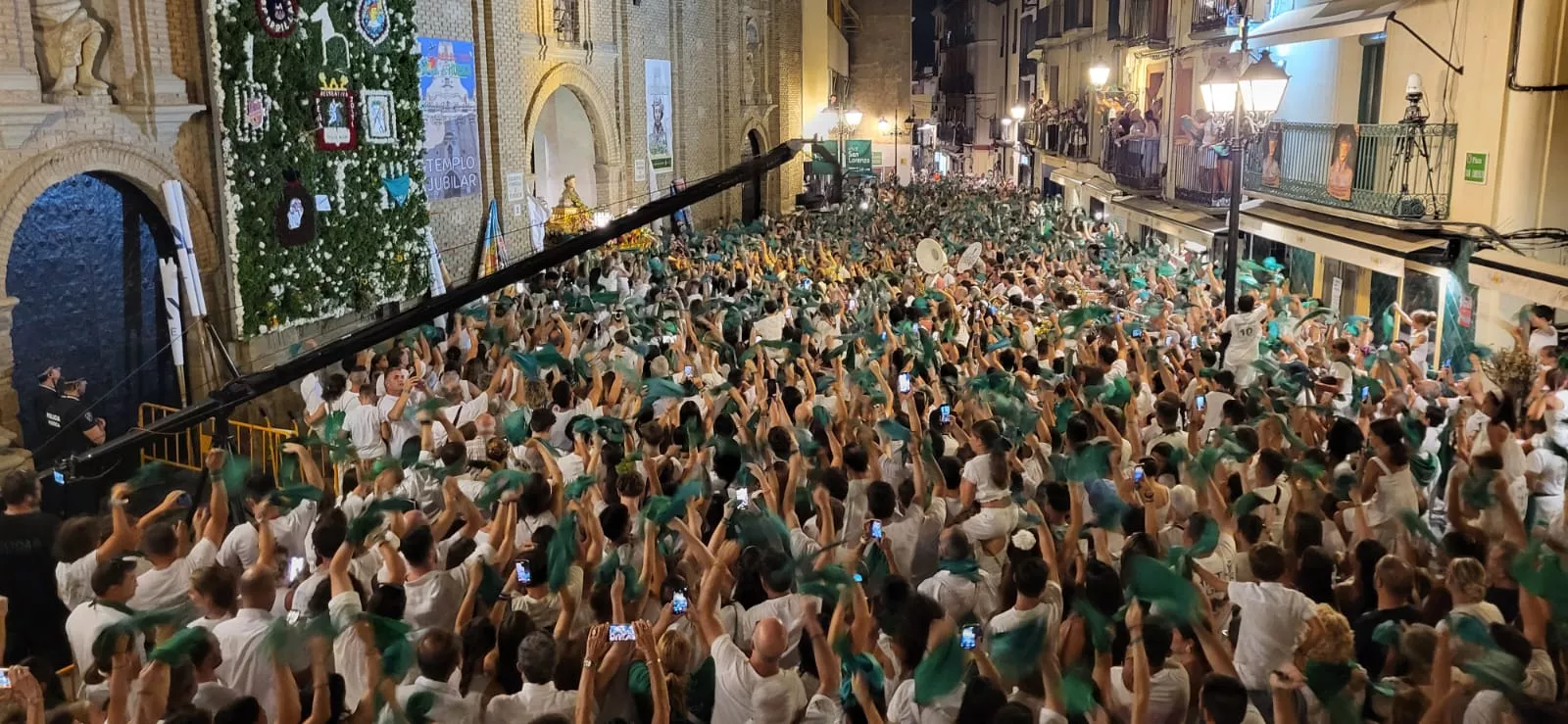 Despedida al Santo en la Plaza de San Lorenzo