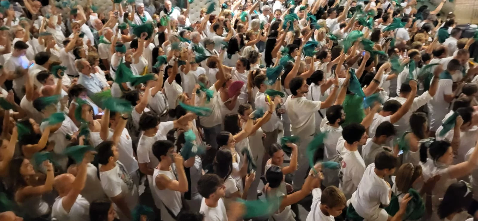 Despedida al Santo en la Plaza de San Lorenzo
