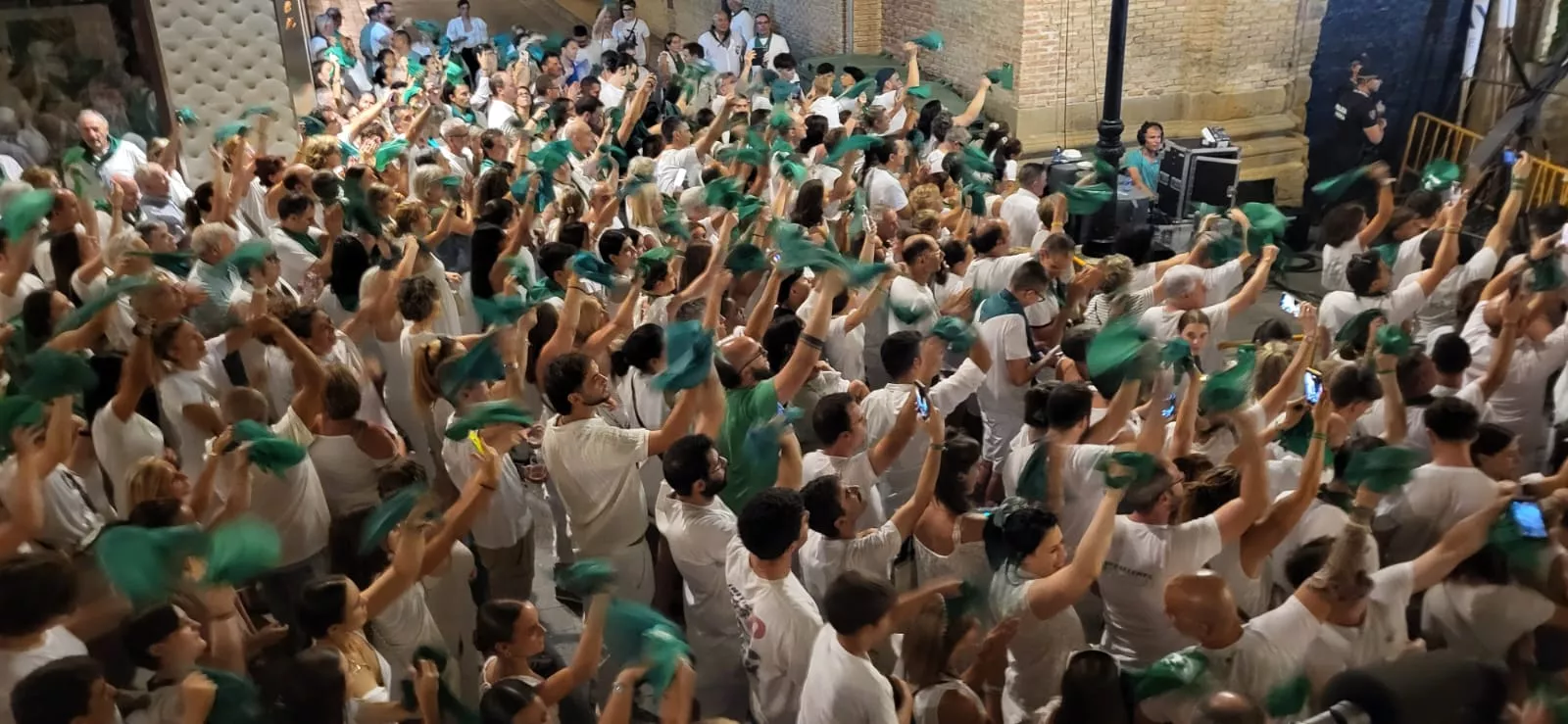 Despedida al Santo en la Plaza de San Lorenzo