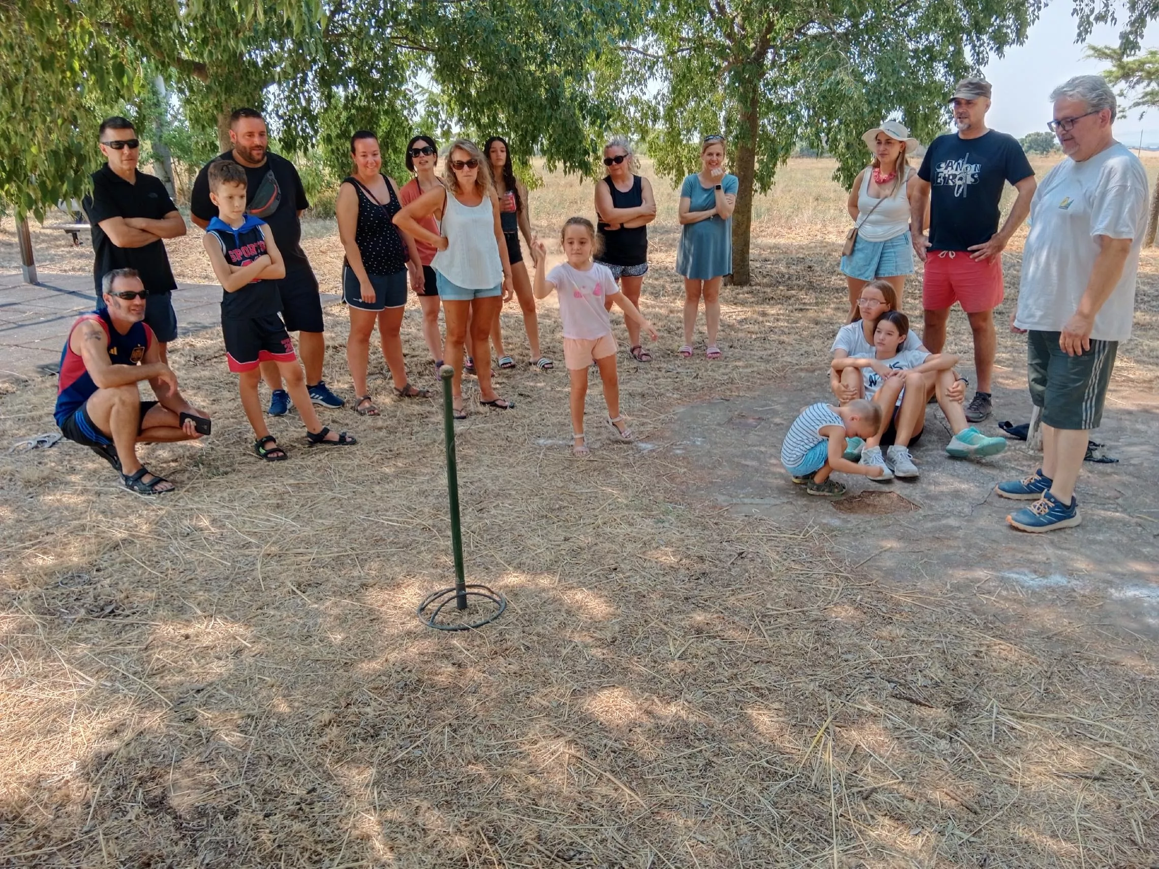 Juegos en Los Corrales, anillas.