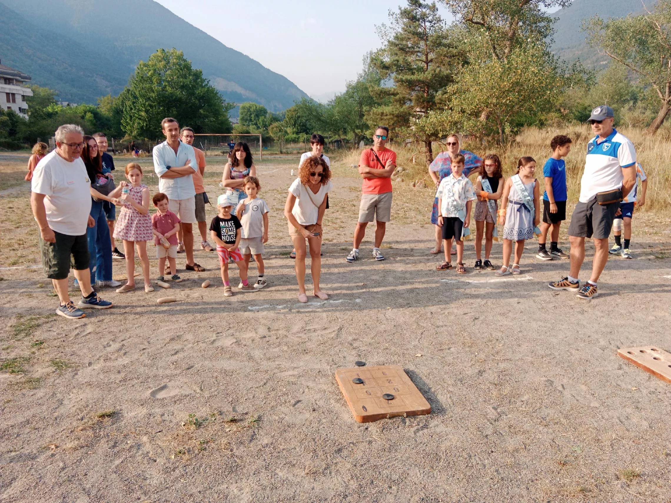 juegos tradicionales en Biescas,diario de Huesca siete y medio juegos tradicionales en Biescas,diario de Huesca siete y medio