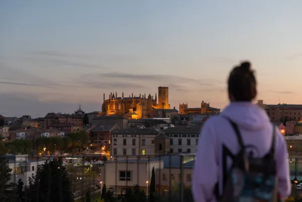 Las señales peatonales turísticas se digitalizarán para guiar a los visitantes en Huesca. Foto: Álvaro Calvo