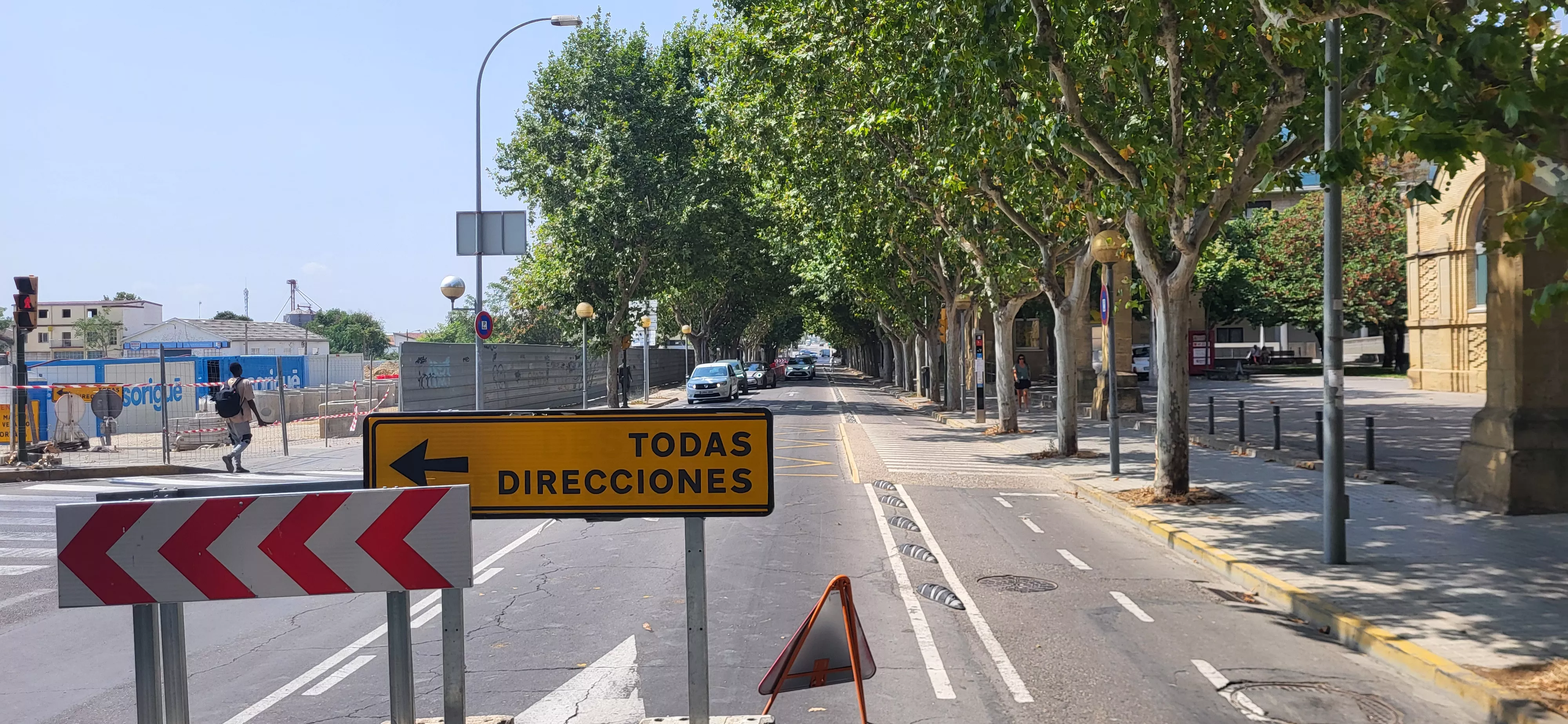 Corte de carril en Martínez de Velasco.
