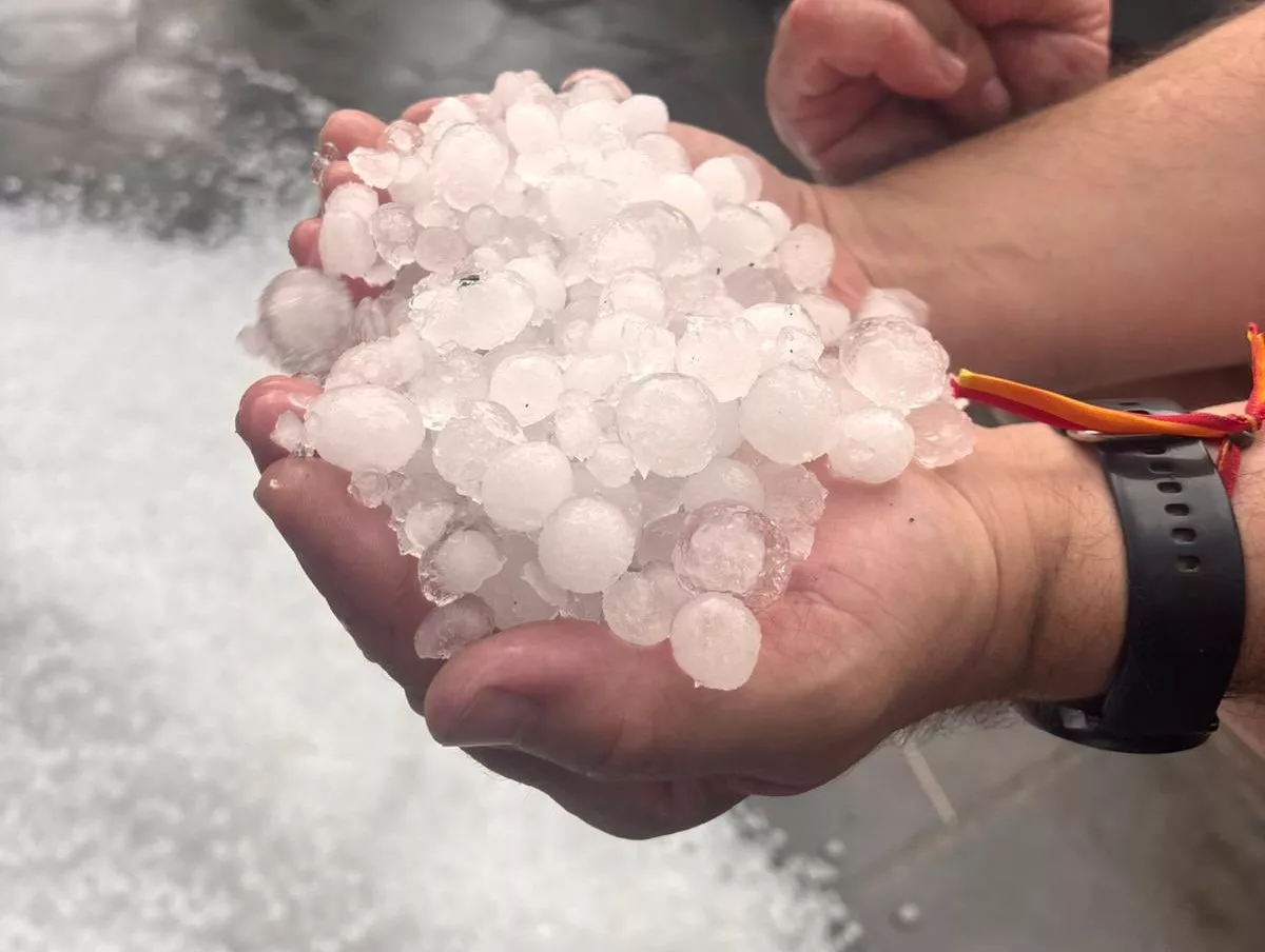Granizada en Gistaín, dentro de las intensas tormentas en Sobrarbe.
