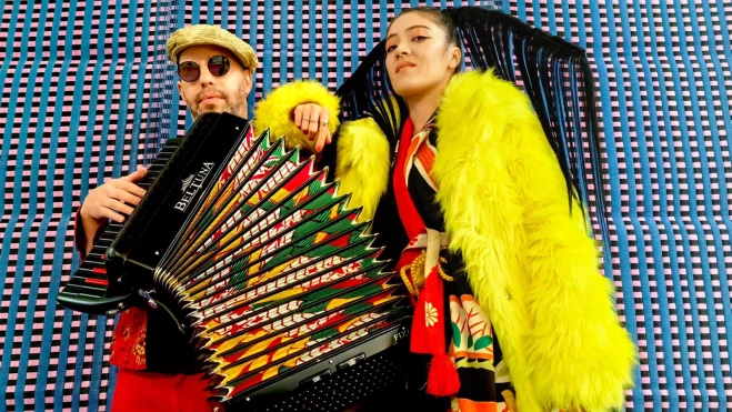 19. Fixi & Maïa Barouh 19. Fixi & Maïa Barouh