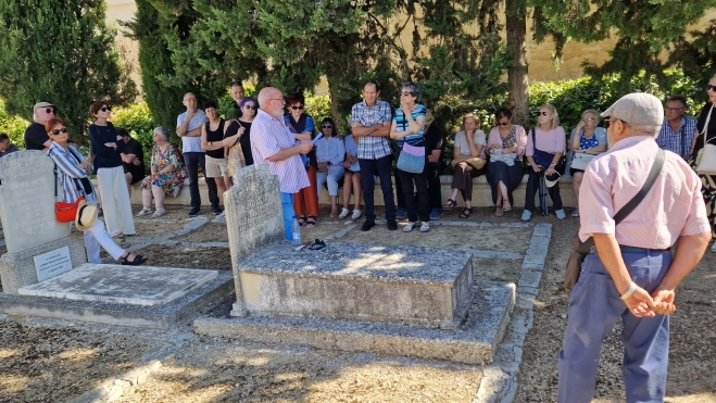 Conmemoración del 23 de agosto por el Colectivo Ciudadano de Huesca. Foto Myriam Martínez Conmemoración del 23 de agosto por el Colectivo Ciudadano de Huesca. Foto Myriam Martínez