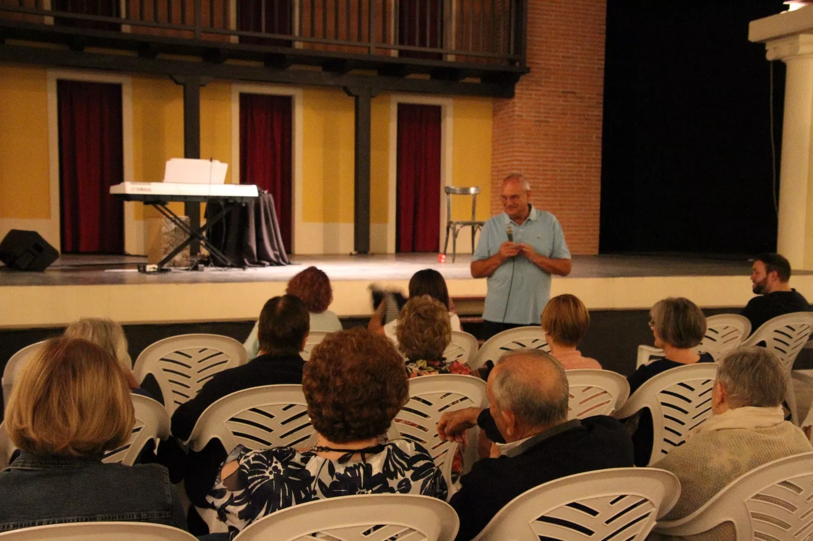 Pato Badián y Cristina Verbena representando VOZ(es) en Robres. Foto Carlos Neofato