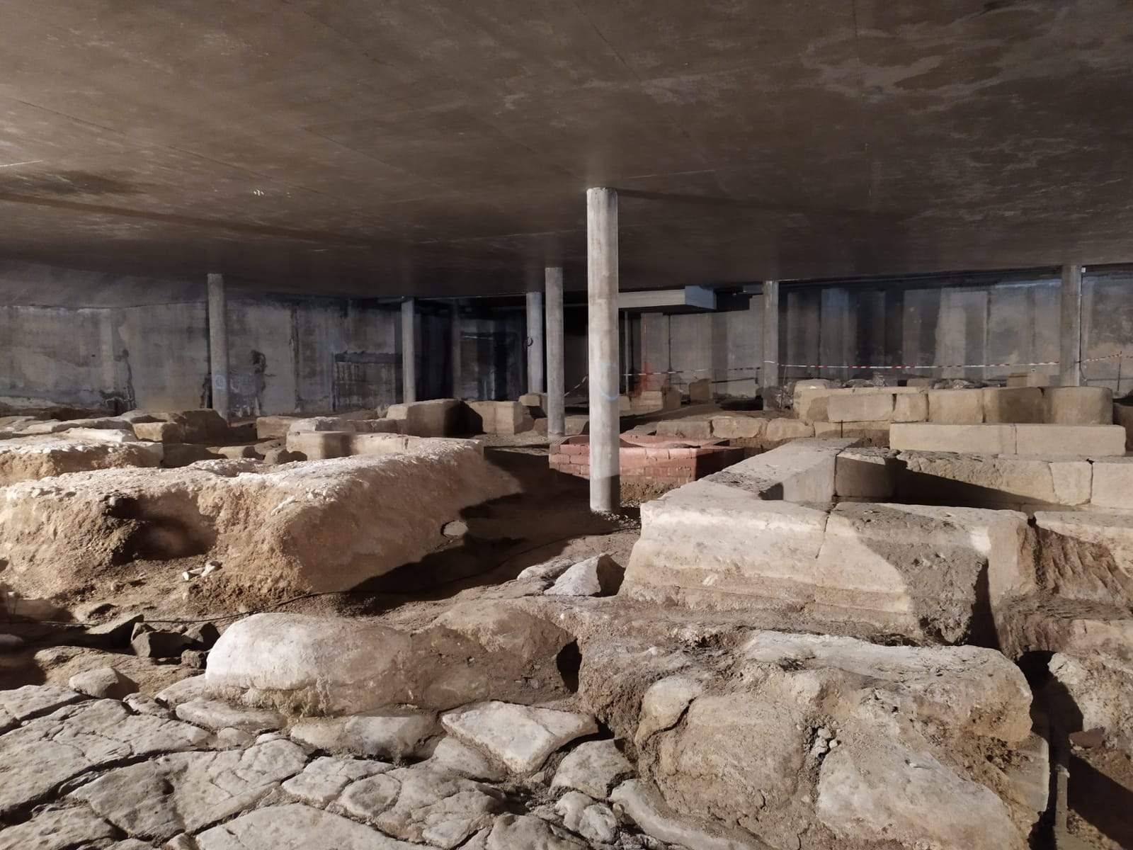 Yacimiento romano del Círculo Católico de Huesca.