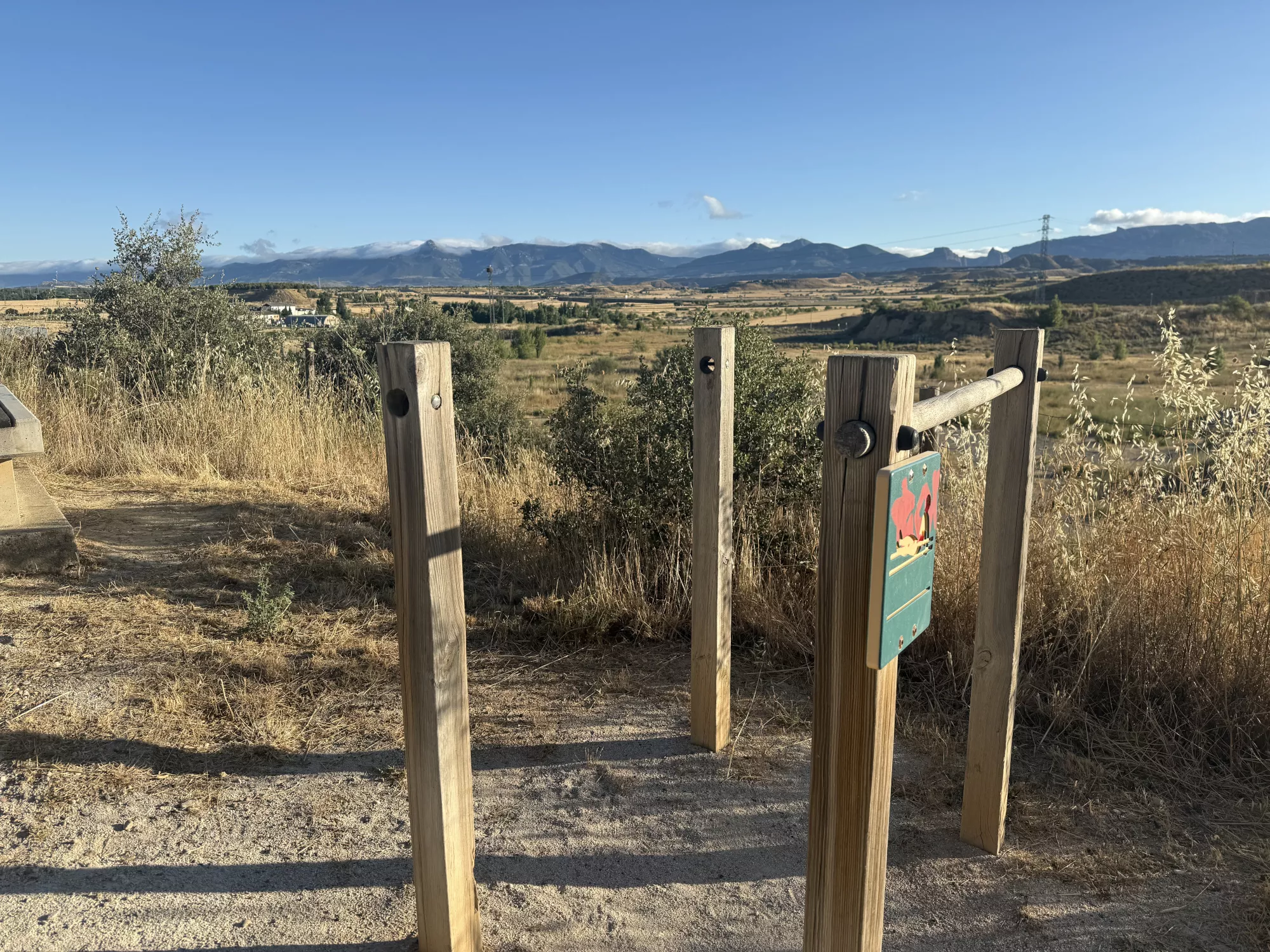 Calistenia al que han robado una parte que inutiliza el aparato en el Parque Mártires de la Libertad.