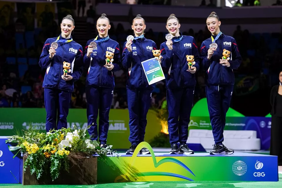  Inés Bergua y España en las finales de 5 cintas y Mixto del Mundial. Foto RFEG