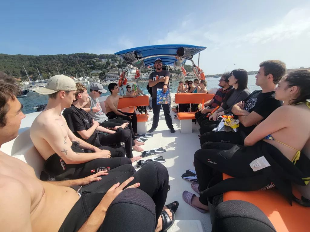 Prácticas de 'Ecosistemas acuáticos', del grado de Ciencias Ambientales del Campus de Huesca. Prácticas de 'Ecosistemas acuáticos', del grado de Ciencias Ambientales del Campus de Huesca.