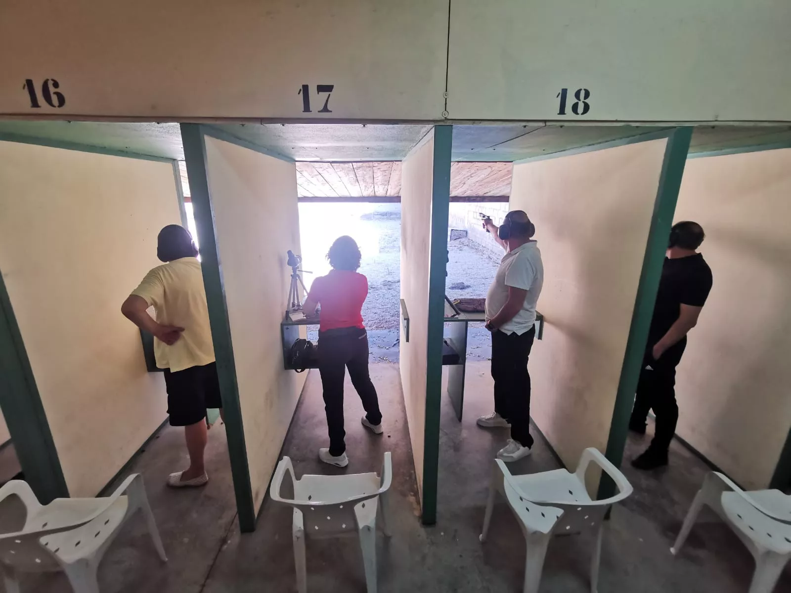 Tiradores durante la competición en Loreto