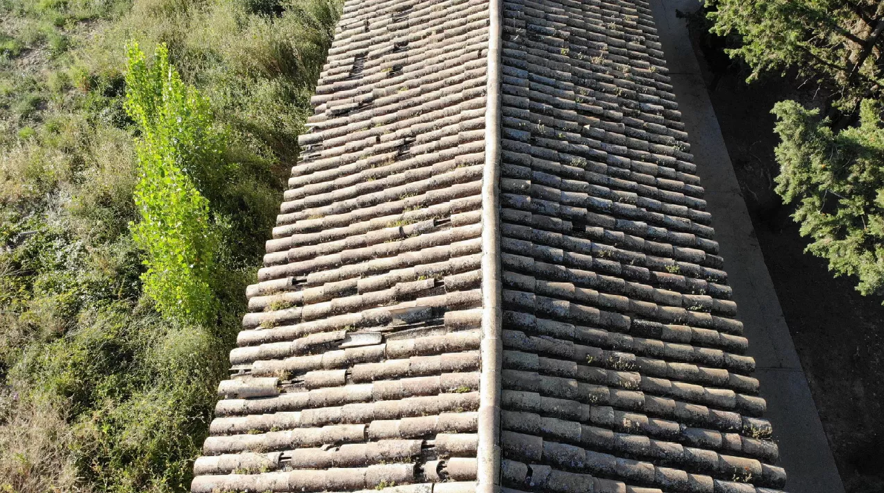 Ha comenzado la reparación del Bloque F de nichos en el cementerio de Huesca.