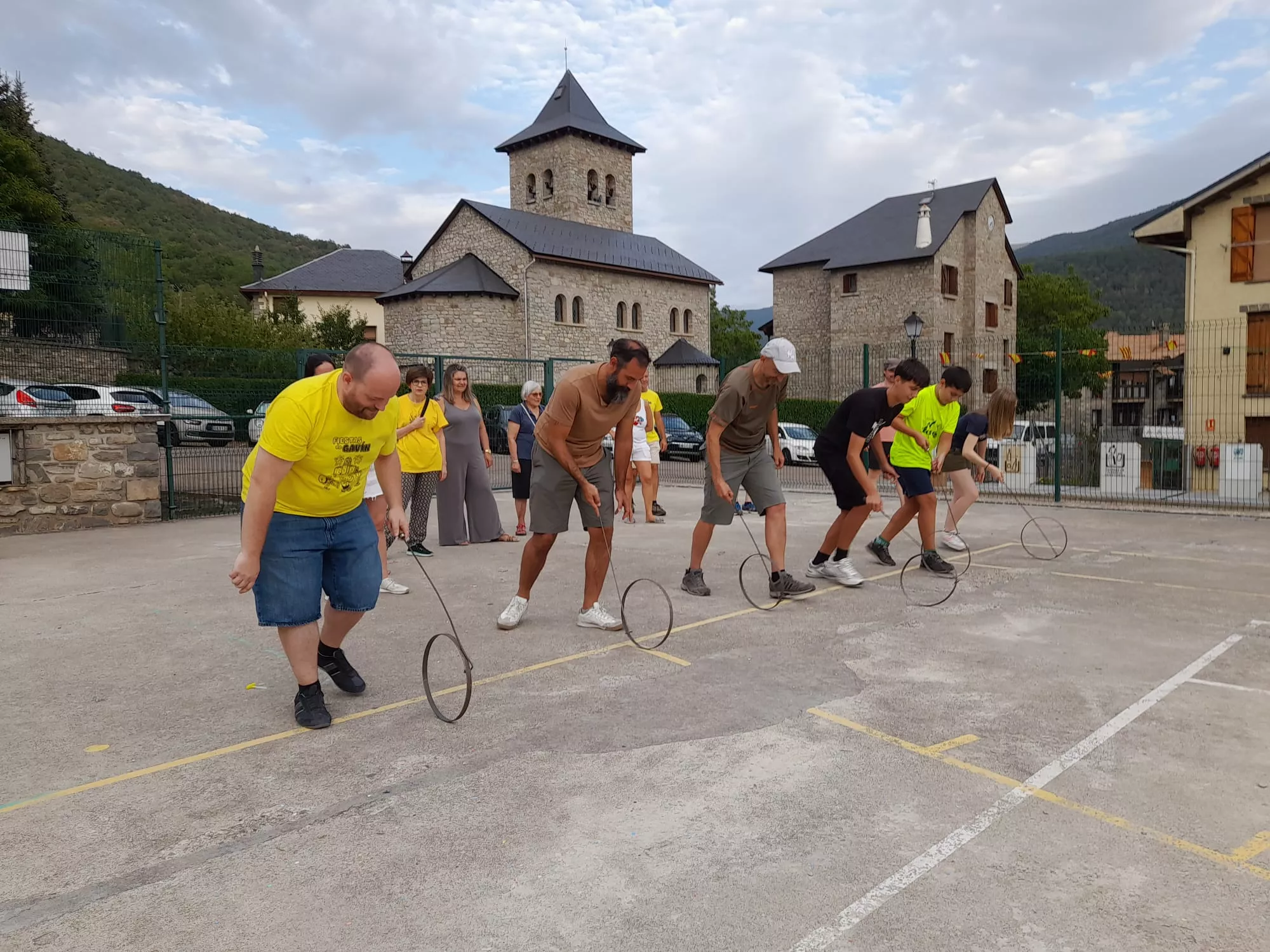Juegos tradicionales en Gavín, aros