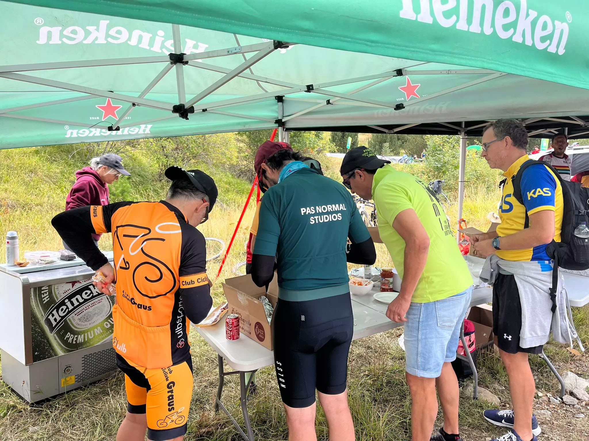Peña Sergio Samitier de Barbastro en Cerler. Foto Adrián Mora