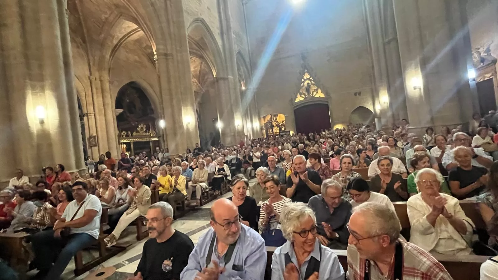 Concierto de góspel de Cor de Cors en la Catedral de Huesca. Foto Mercedes Manterola