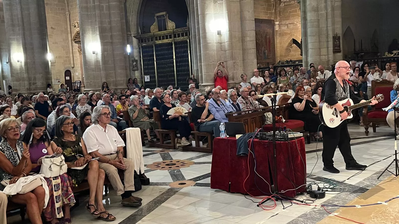 Concierto de góspel de Cor de Cors en la Catedral de Huesca. Foto Mercedes Manterola