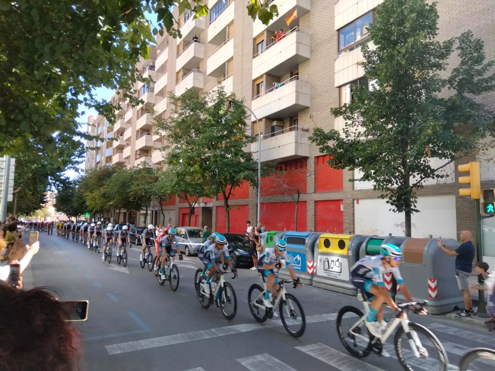 Paso por Huesca de la Vuelta Ciclista a España. Foto Javier García Salvatierra
