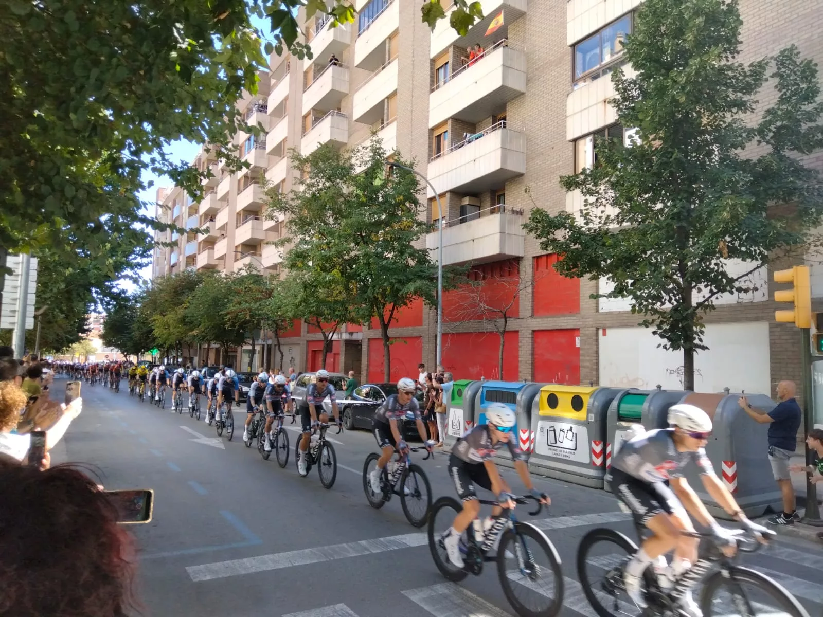 Paso por Huesca de la Vuelta Ciclista a España. Foto Javier García Salvatierra