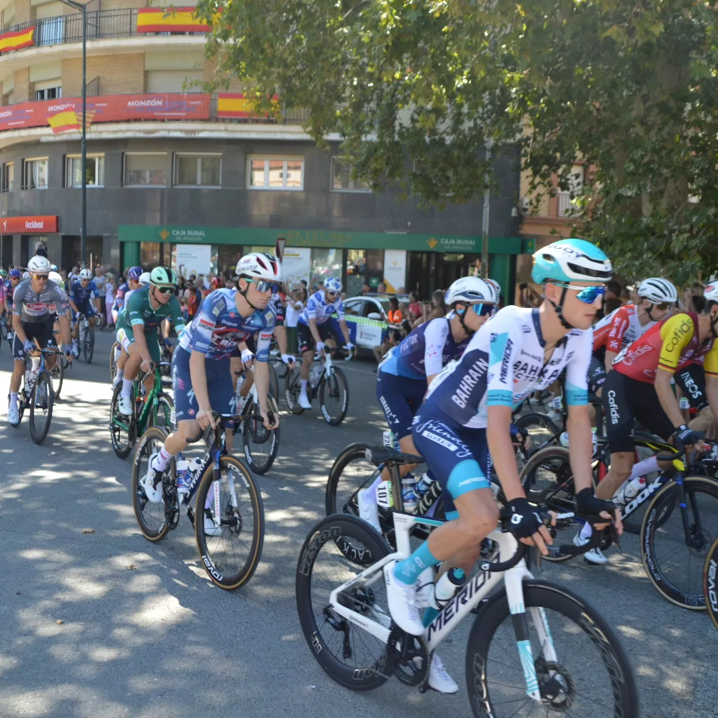 Salida de la Vuelta a España desde el Monzón Templario