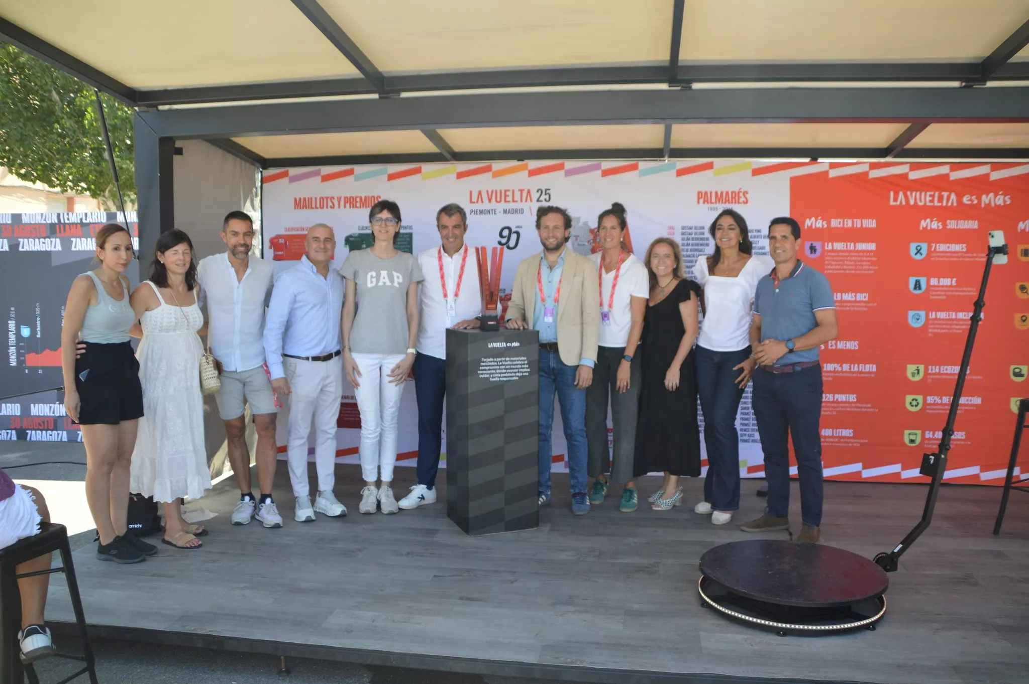 Salida de la Vuelta a España desde el Monzón Templario