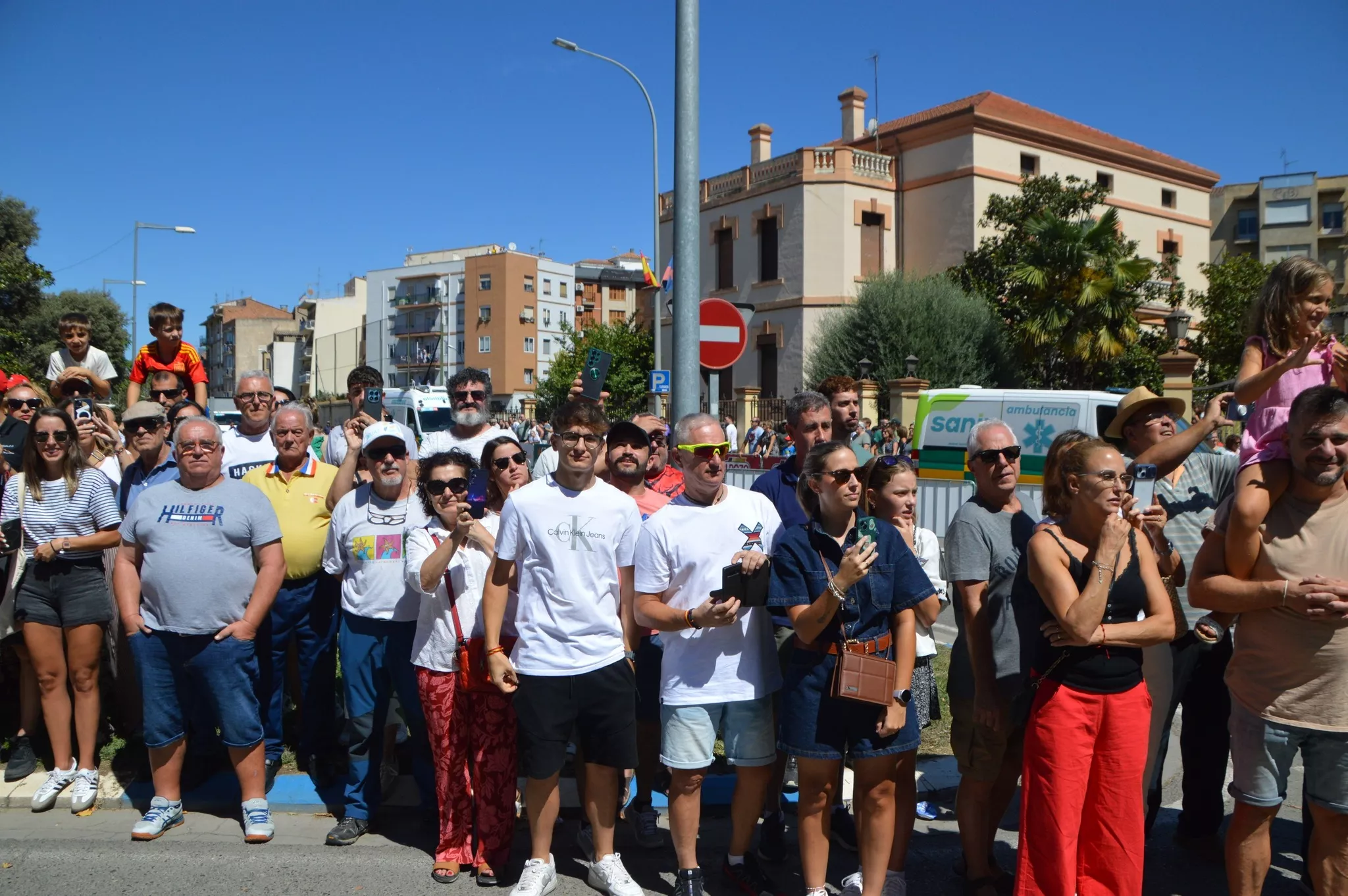 Salida de la Vuelta a España desde el Monzón Templario
