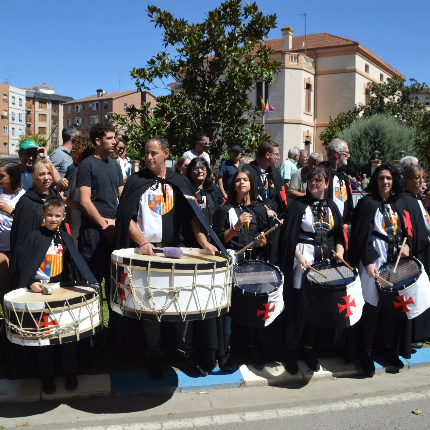 Salida de la Vuelta a España desde el Monzón Templario