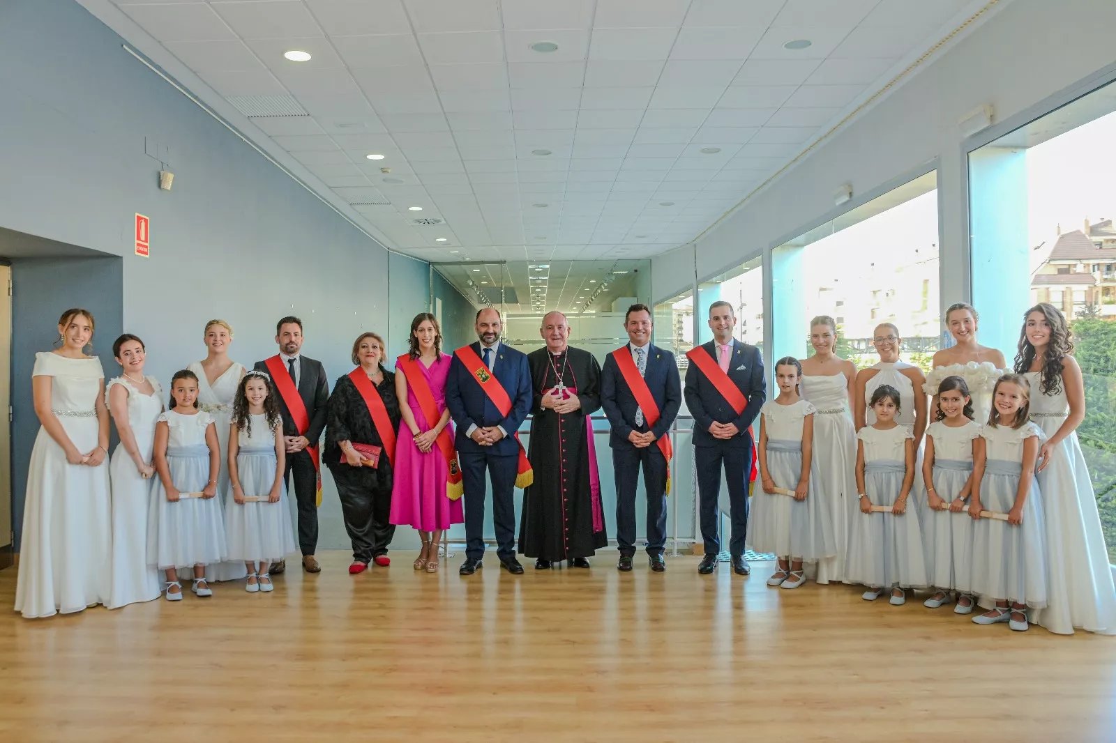 Presentación de Damas y el pregón de monseñor Ángel Pérez en Barbastro. Fotos Eva Zamora y David Gatta