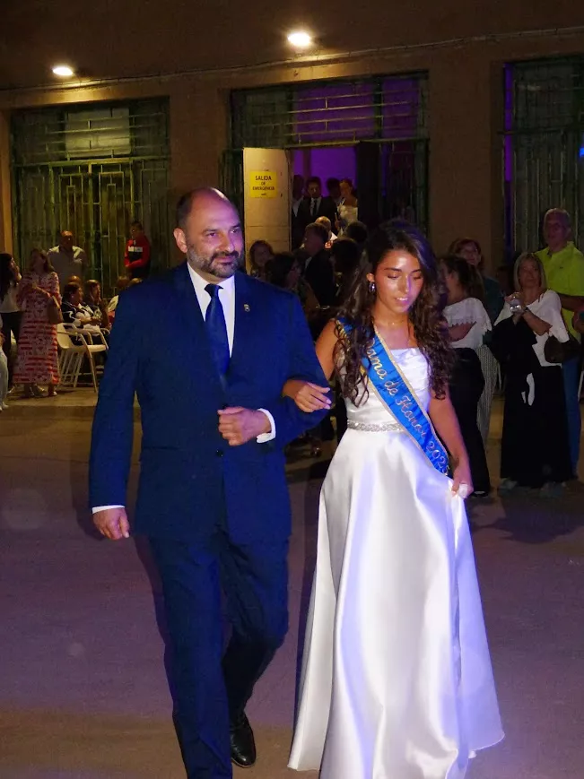 Verbena de las Damas en Barbastro. Foto Manuel Salanova